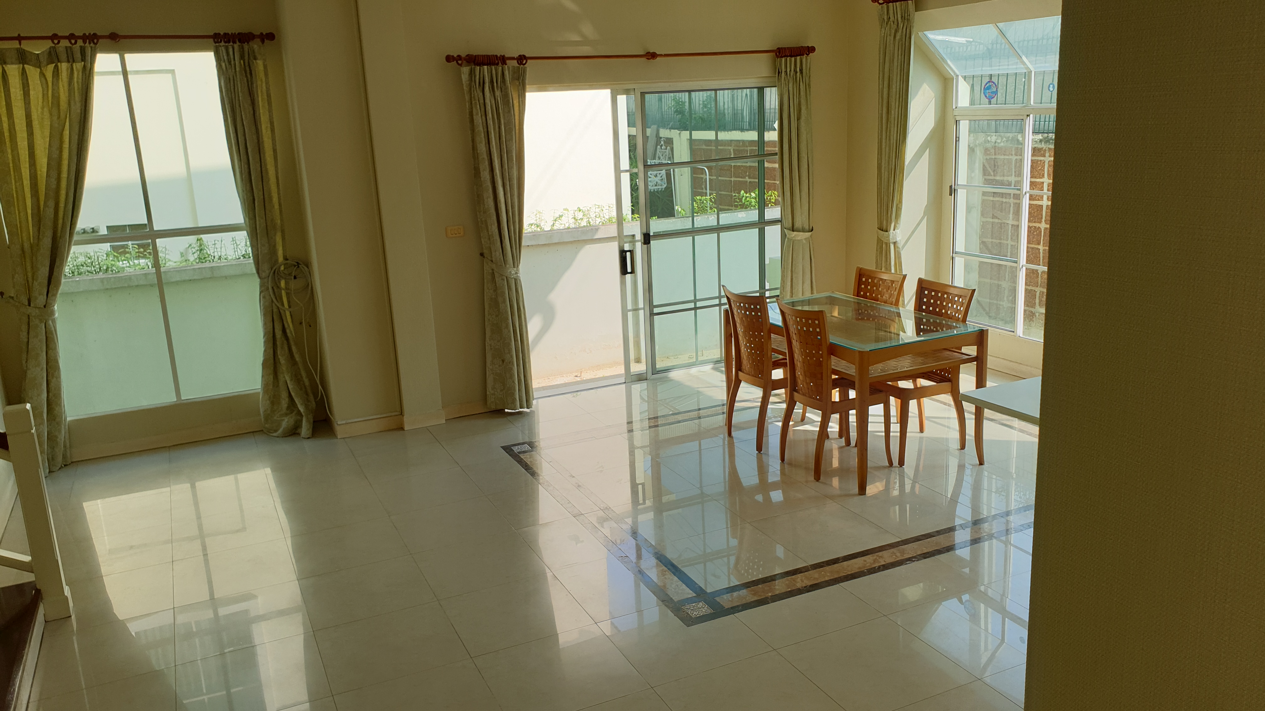 ขายบ้าน ในโครงการ มัณฑนา อ่อนนุช-วงแหวน 2 ชั้น ใน ม.มัณฑนาอ่อนนุช-วงแหวน กาญจนาภิเษก 66.4 ตร.ว. บ้านสภาพดี พร้อมเข้าอยู่ ราคาพิเศษ