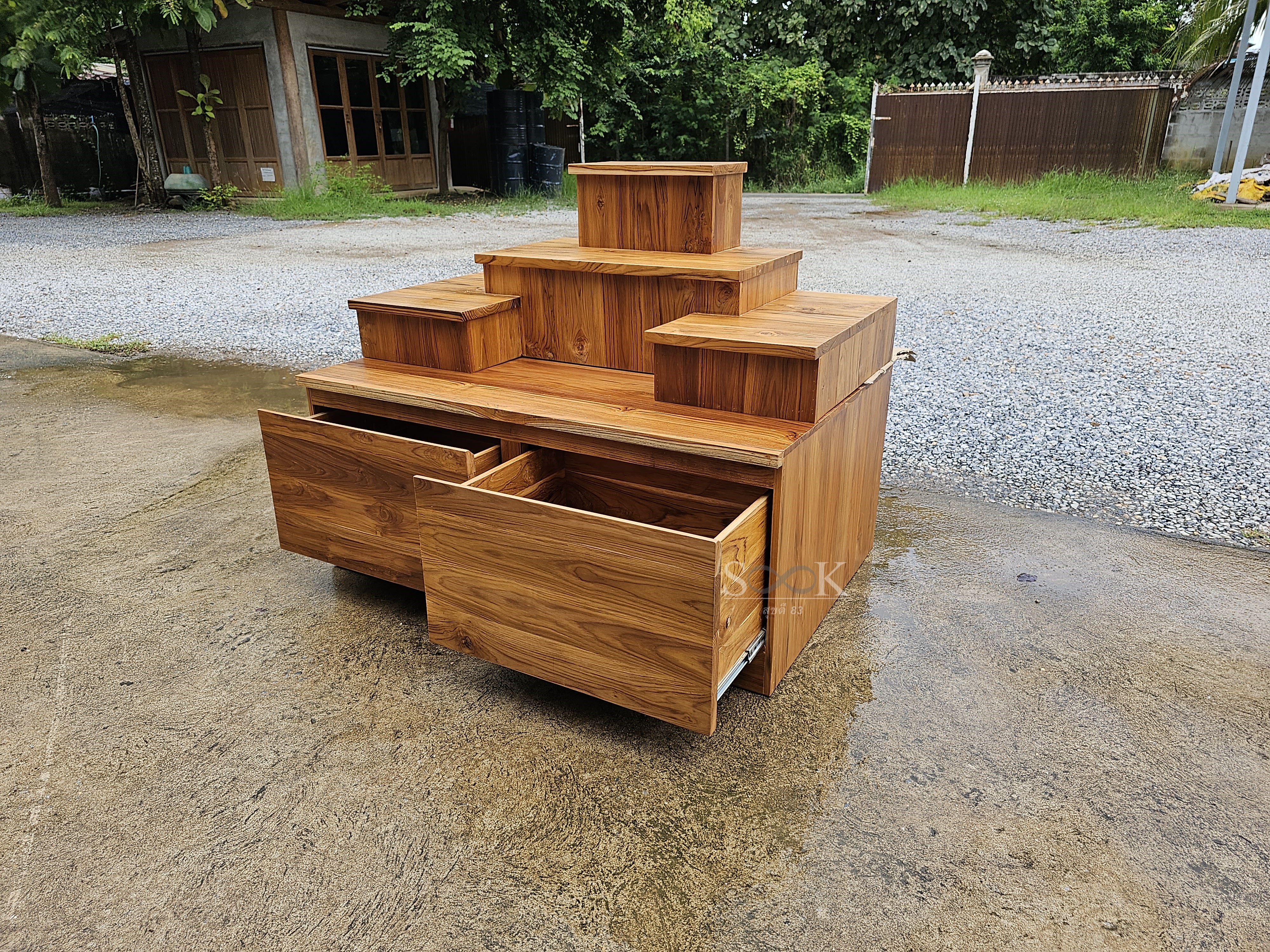 โต๊ะหมู่บูชาแบบตู้ลิ้นชัก (สีสัก)