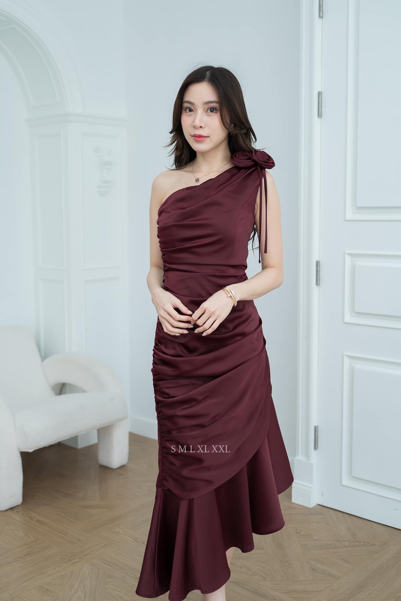 ทีมชุดเพื่อนเจ้าสาวสีแดง ชุดไปงานแต่งงาน ชุดเพื่อนเจ้าสาว งานแต่งงานโทนสีแดง
