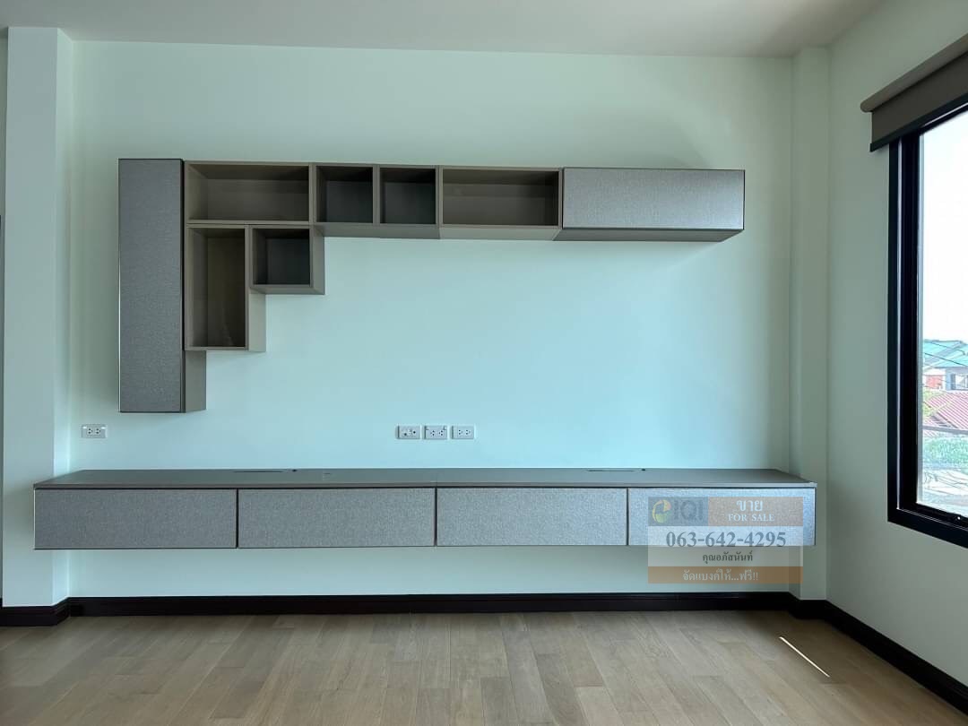 ขายบ้าน ปลูกสร้างเอง modern style ซอยลาดพร้าว 101 ใกล้รถไฟฟ้าสายสีเหลือง