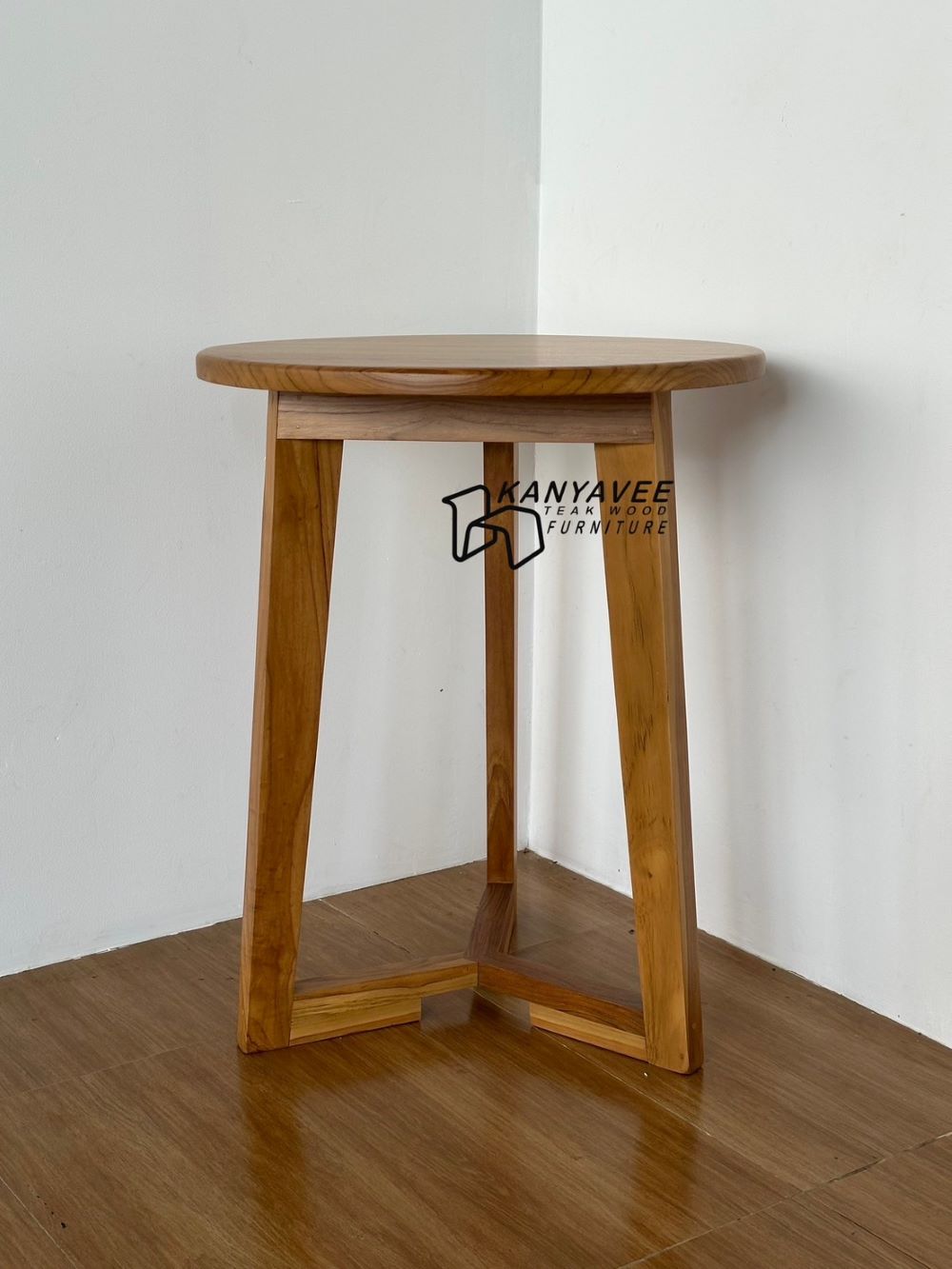 โต๊ะกลมมินิมอลไม้สัก