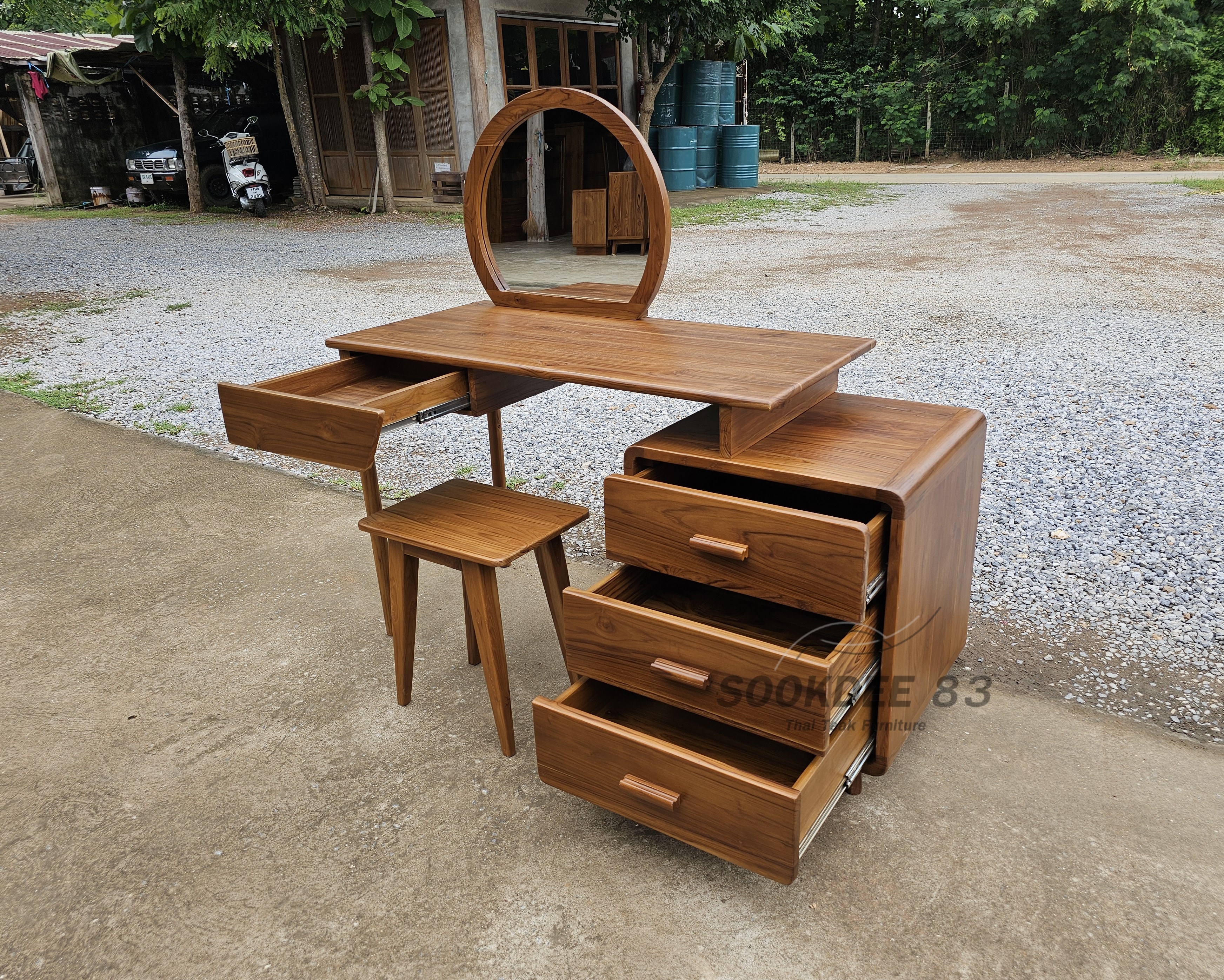 โต๊ะเครื่องแป้งมินิมอลผสมตู้ 3 ลิ้นชัก พร้อมเก้าอี้