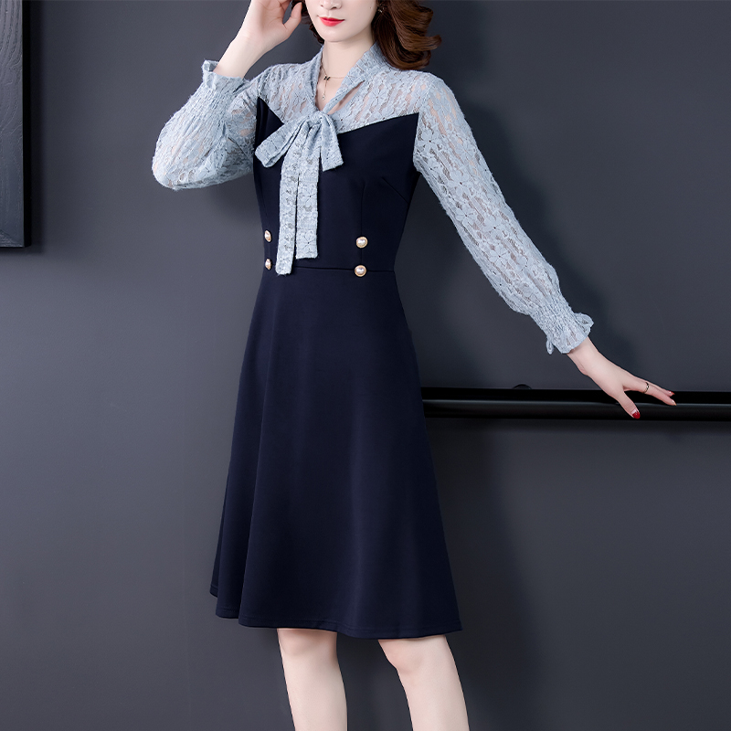 ชุดเดรสสีน้ำเงินแขนยาว ผ้าคอตตอนผสม spandex เนื้อดี ทิ้งตัวสวย ส่งฟรี