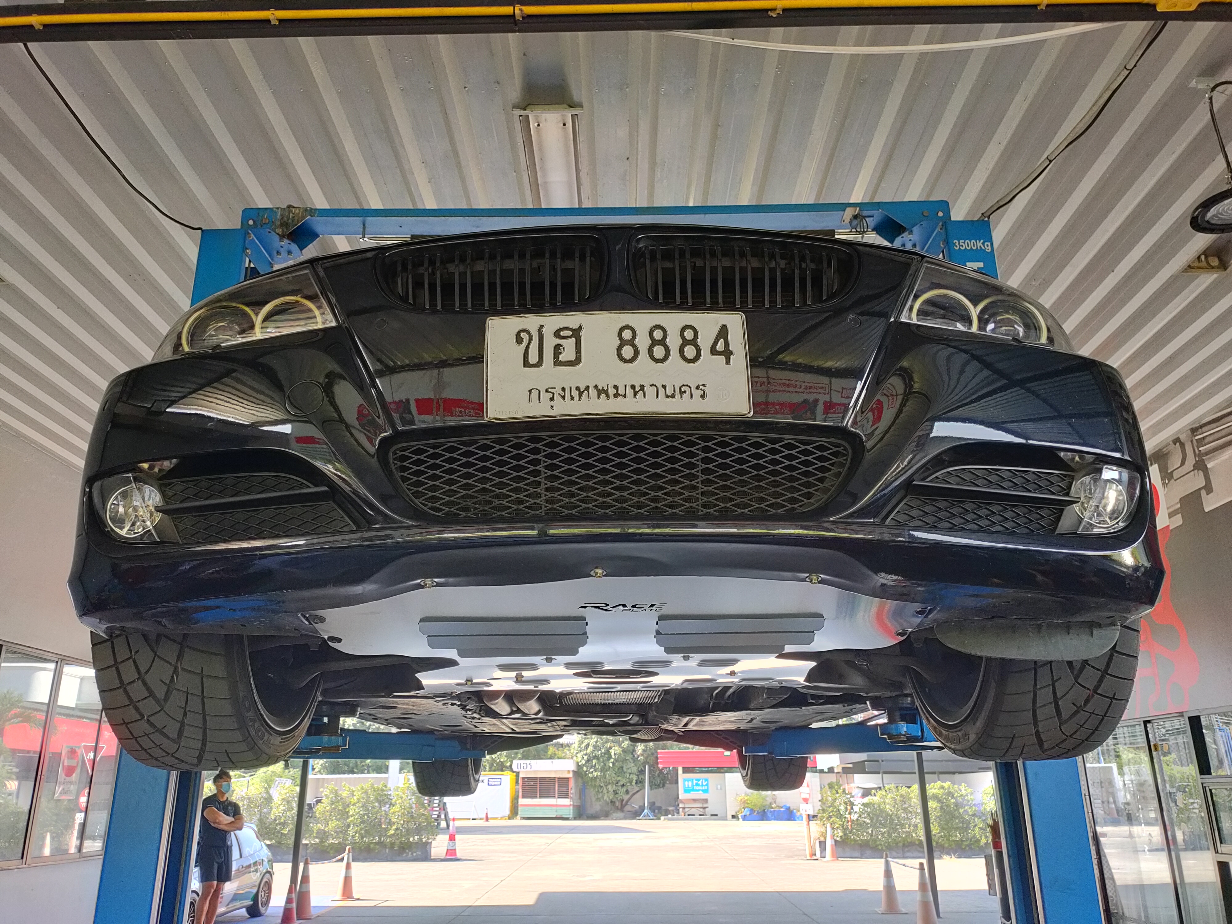 แผ่นปิดใต้ห้องเครื่องอลูมิเนียม BMW E90,E91,E92 Raceplate_Undertray