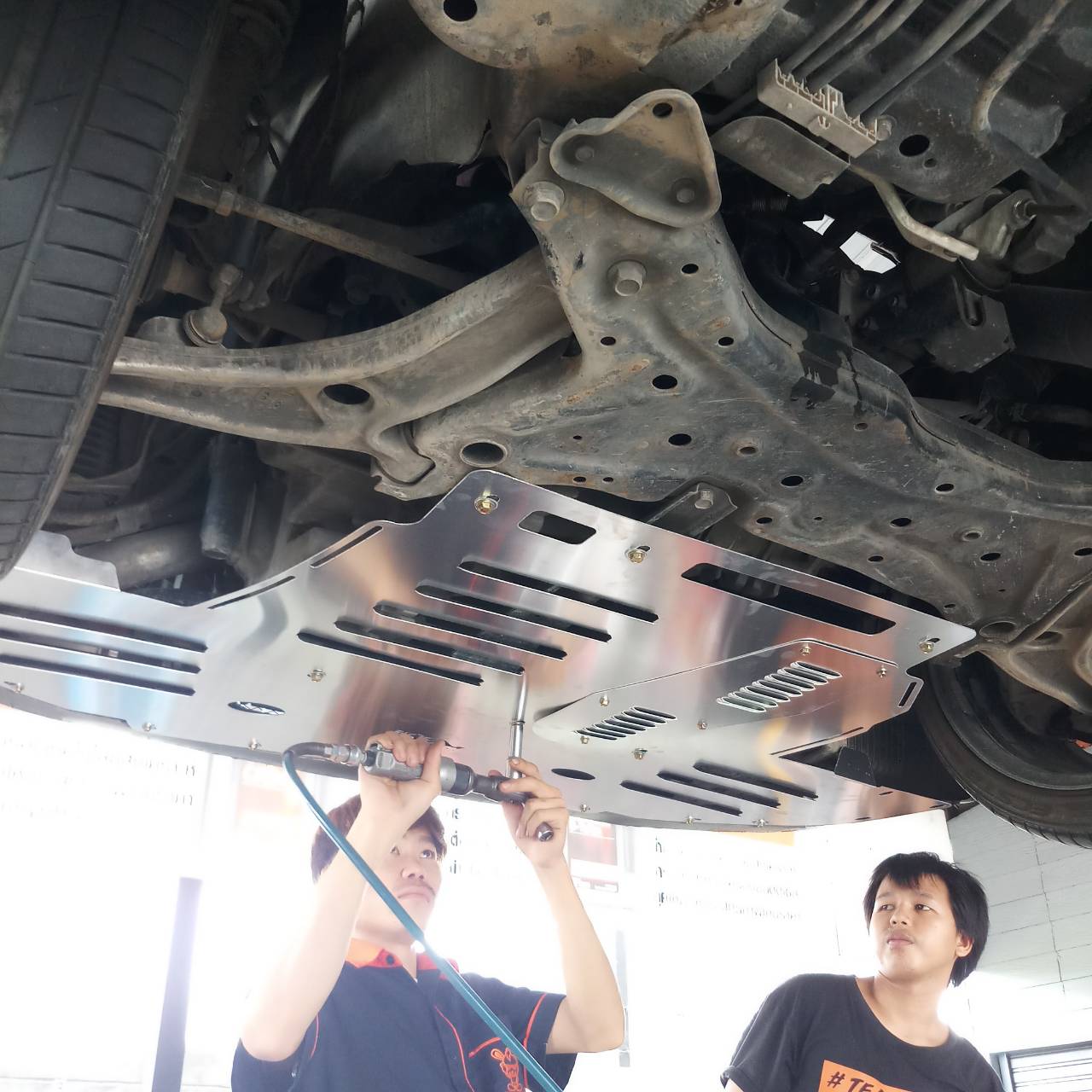 แผ่นปิดใต้ห้องเครื่องอลูมิเนียม Mitsubishi Lancer Evolution 10 Raceplate_Undertray