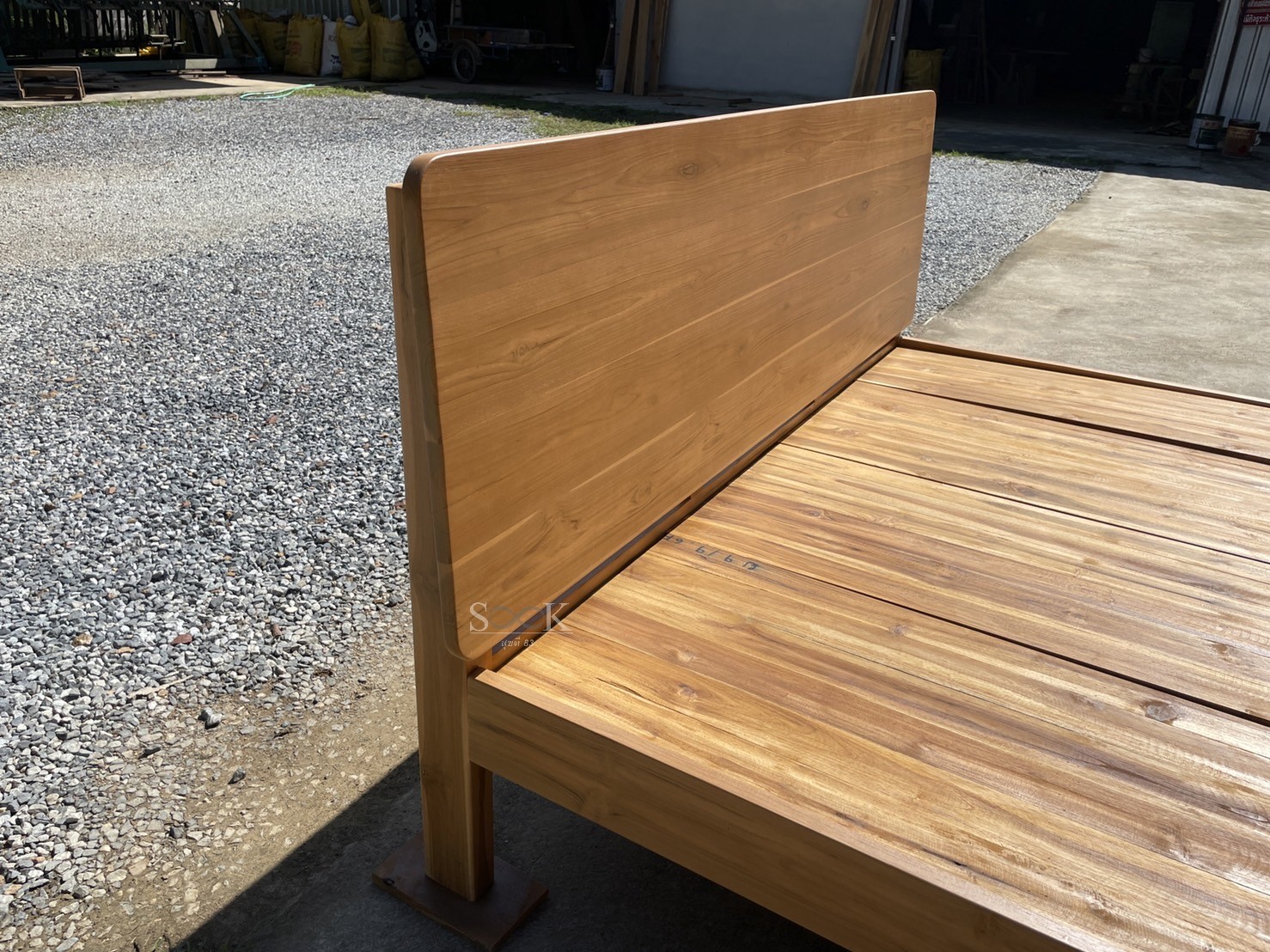 เตียงหัวทึบขาเว้า (สีสัก)