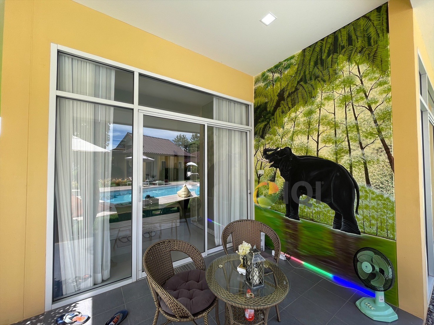 ขายรีสอร์ทบ้านพักริมทะเล อำเภอบ้านเพ จังหวัดระยอง