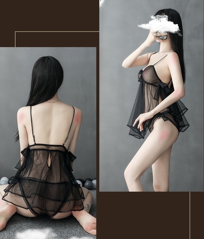 N823 ชุดนอนเซ็กซี่ ชุดนอนซีทรูสวมใส่แบบใช้สายคล้องไหล่ ตัวชุดเย็บตกแต่งโบว์ตามภาพมาพร้อมกับกางเกงในผ้าซีทรูเข้าชุดตามรูปถ่ายสินค้าจริงค่ะ