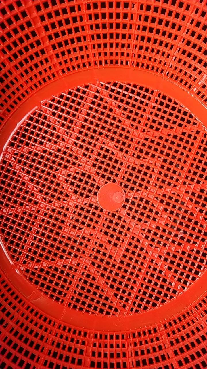 ตะกร้ากลมพลาสติก No.372 ขนาด 39.5x15.5 ซม. ตรากระเช้า นำง่ายฮง (คละสี ราคาต่อใบ)