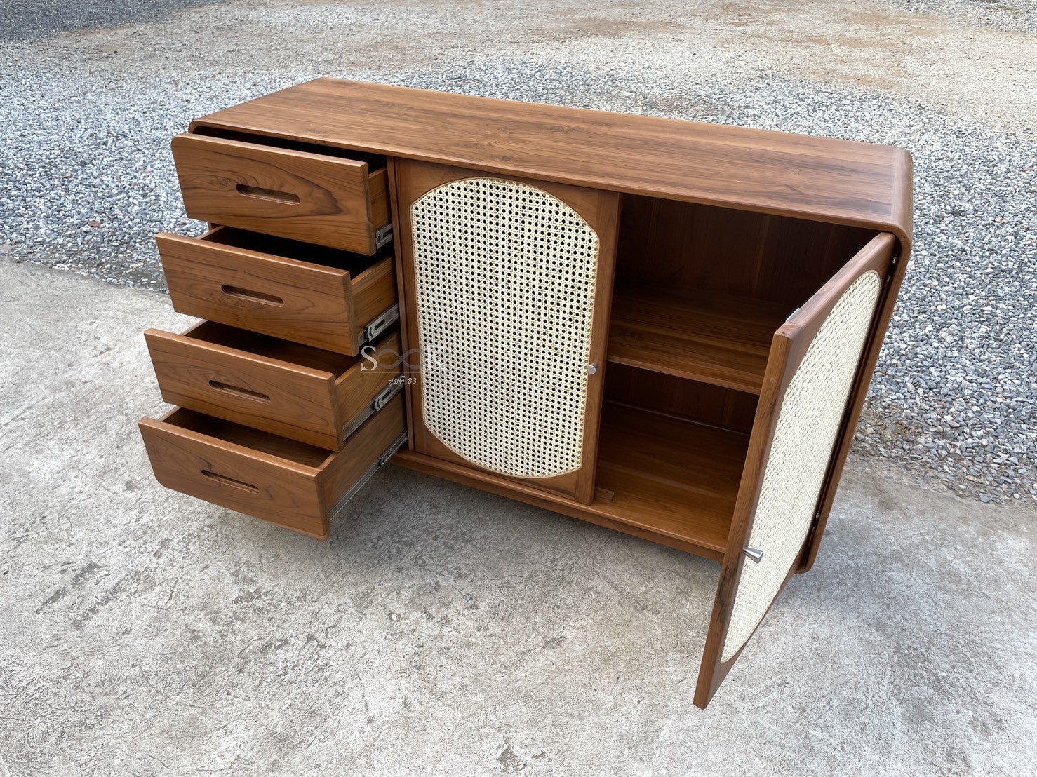 ตู้เก็บของบานหวาย