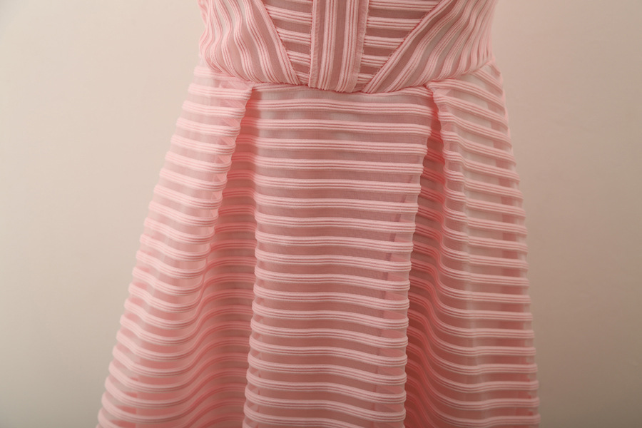 เดรสเกาะอกสีชมพู ส่งฟรี ems