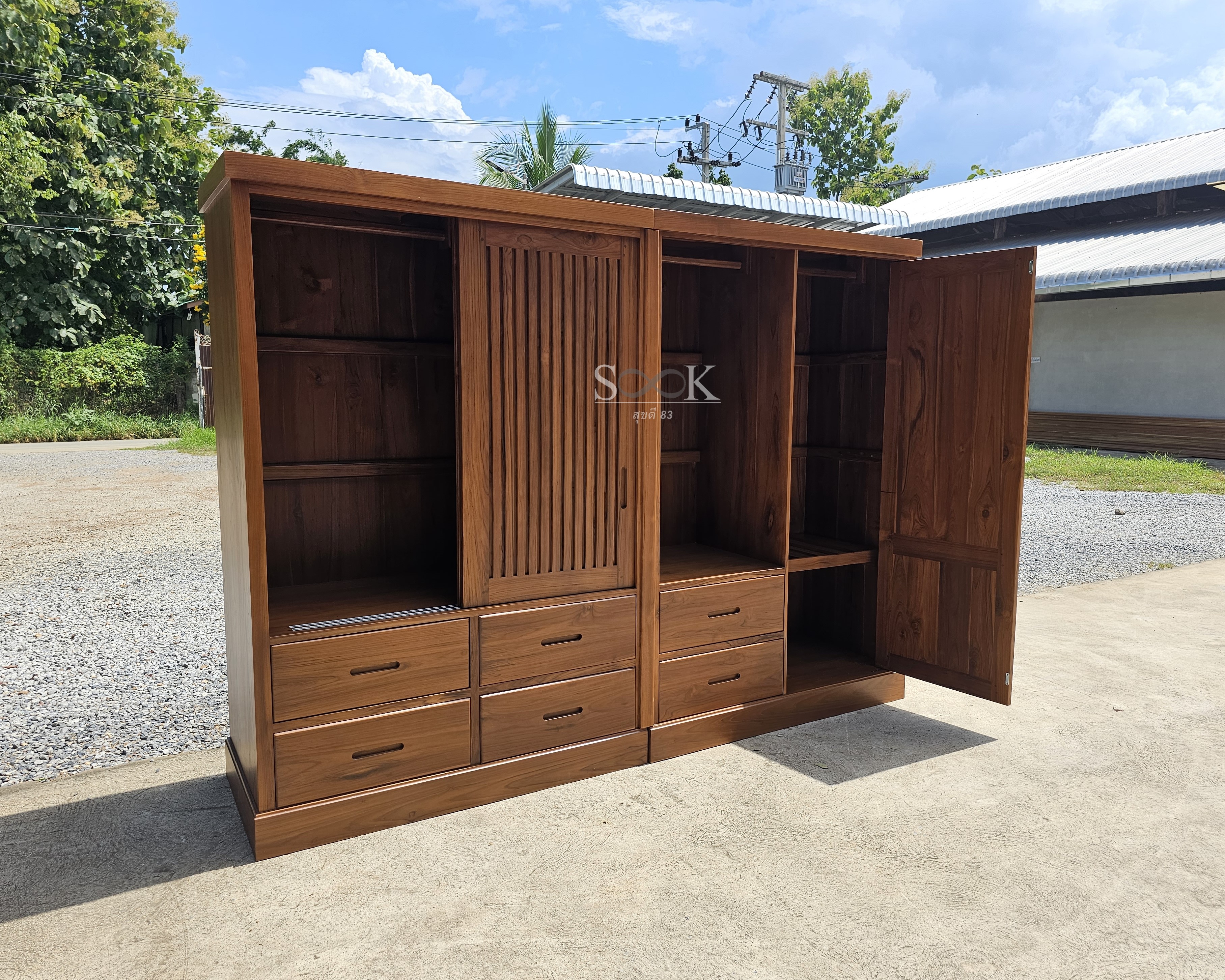 ตู้เสื้อผ้าประกบบานซี่แบน