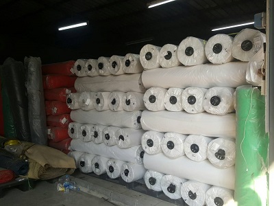 ขายพรมขาว พรมสีขาว 026 หนา 2 มิล สีขาว กว้าง 1.5m.
