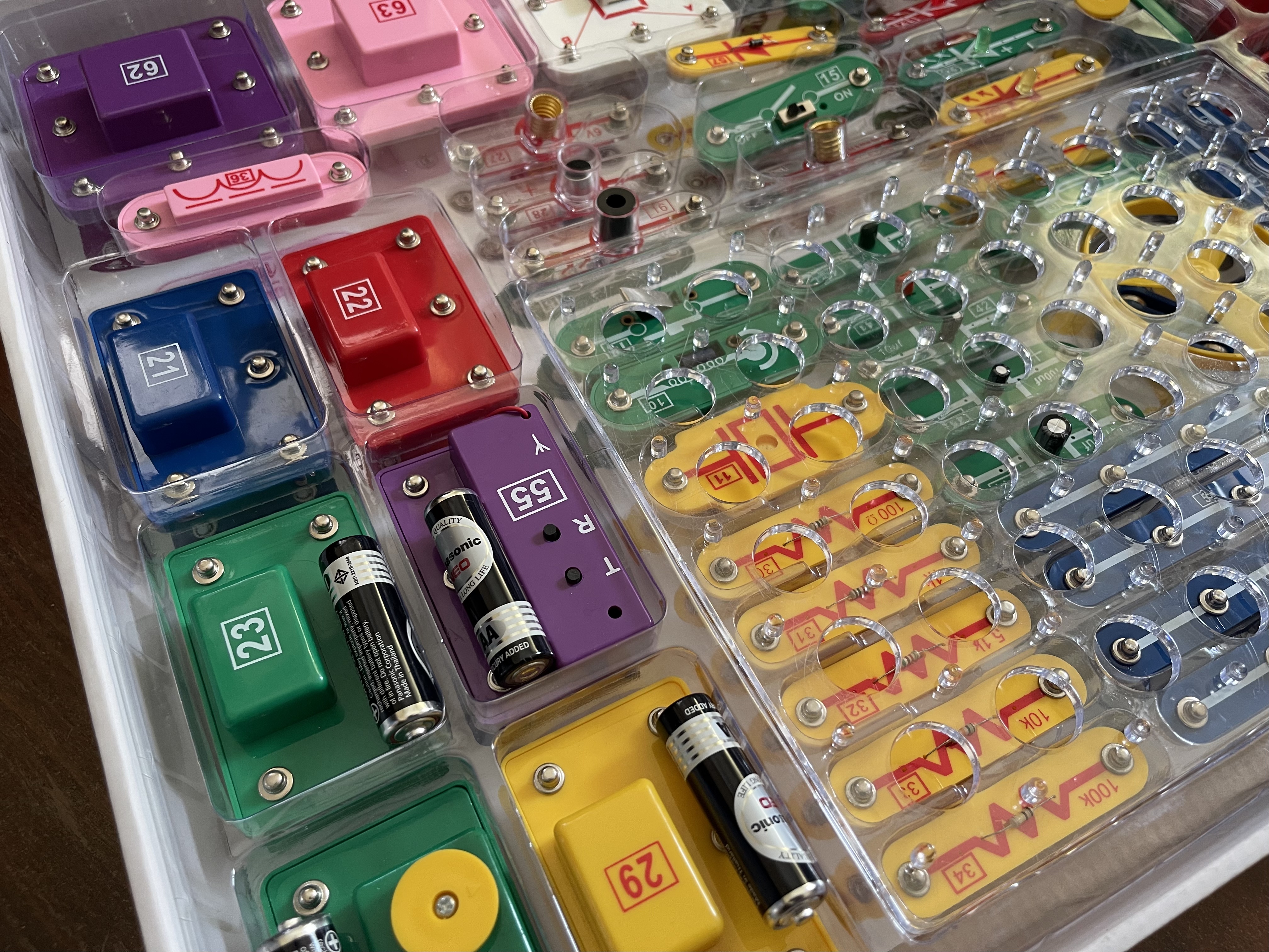 ชุดประกอบวงจรไฟฟ้ามือสอง Electric Brain Box มือสอง