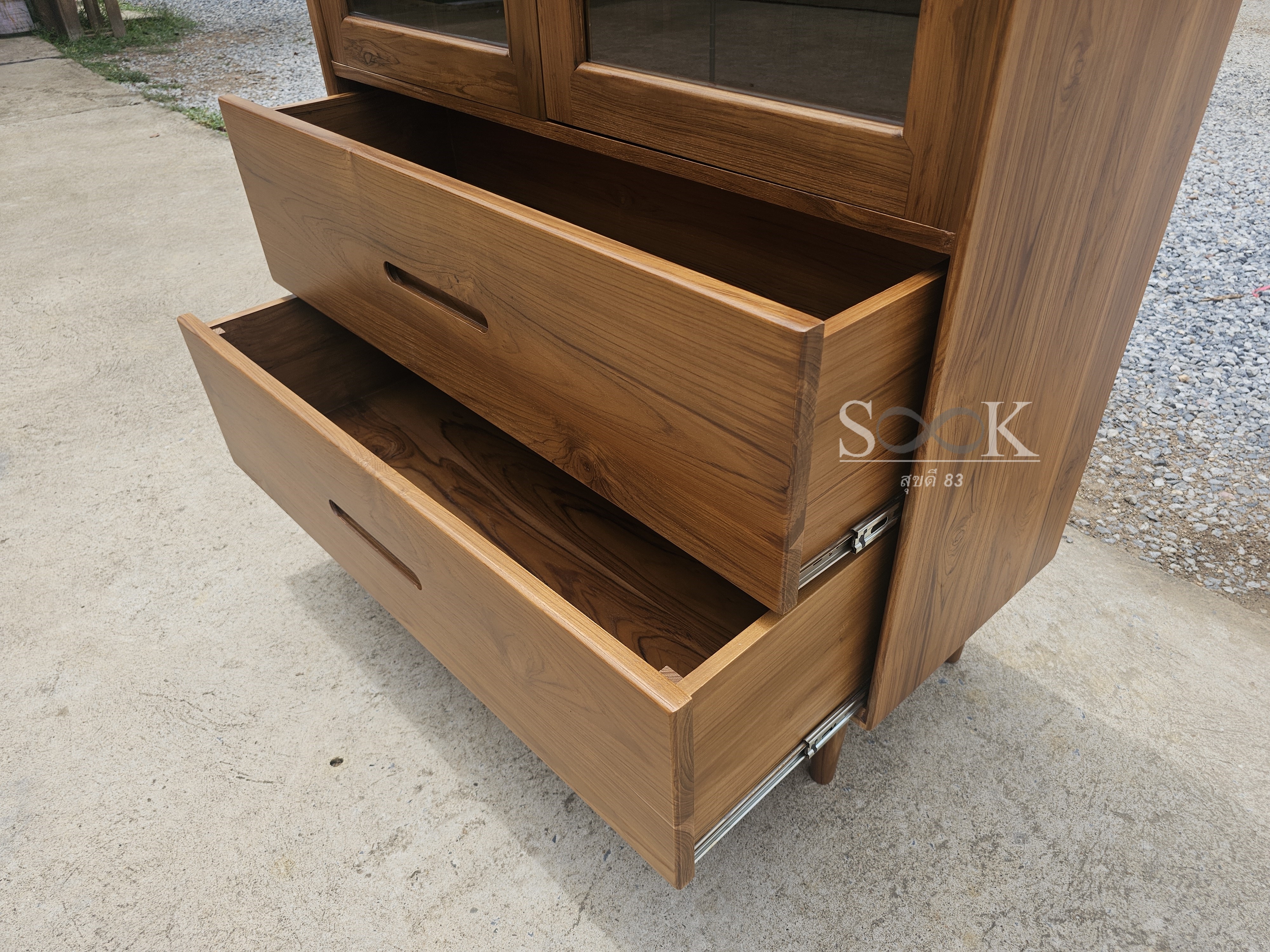 ตู้โชว์ 2 ลิ้นชัก ขากลมตรง