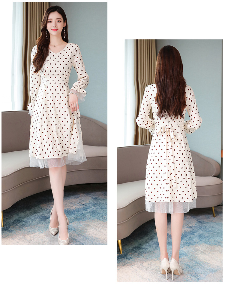 ชุดเดรสสีครีมผ้าโพลีเอสเตอร์ผสมลายจุดสีน้ำตาล แขนยาว ส่งฟรี ems