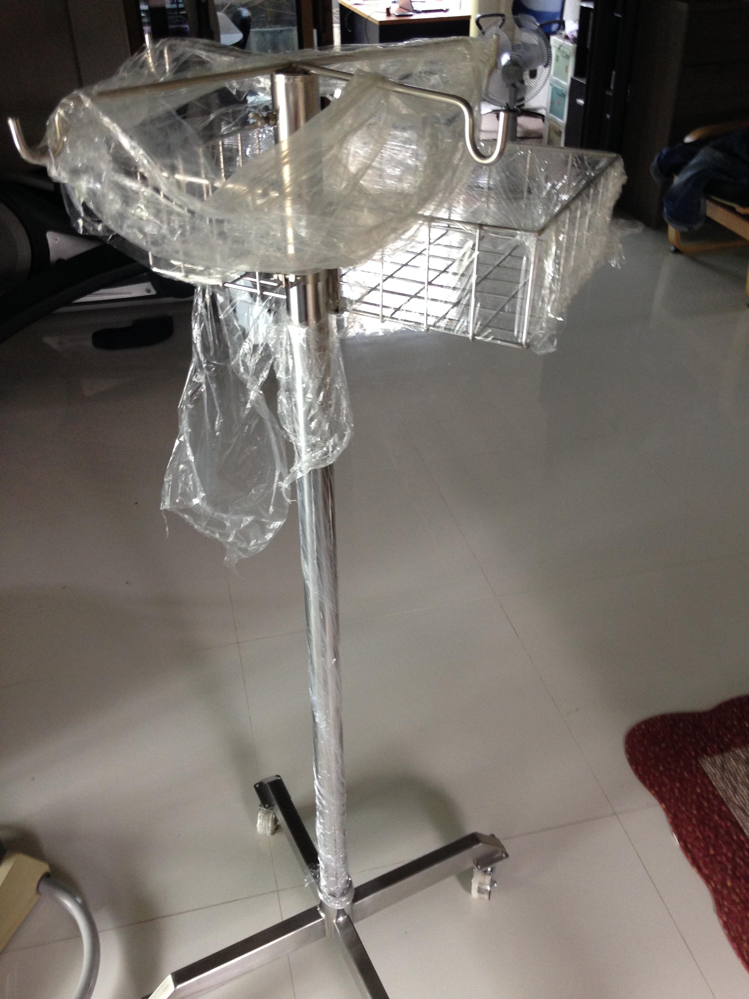 เสาแขวนน้ำเกลือมีตะกร้า Stainless SUS304