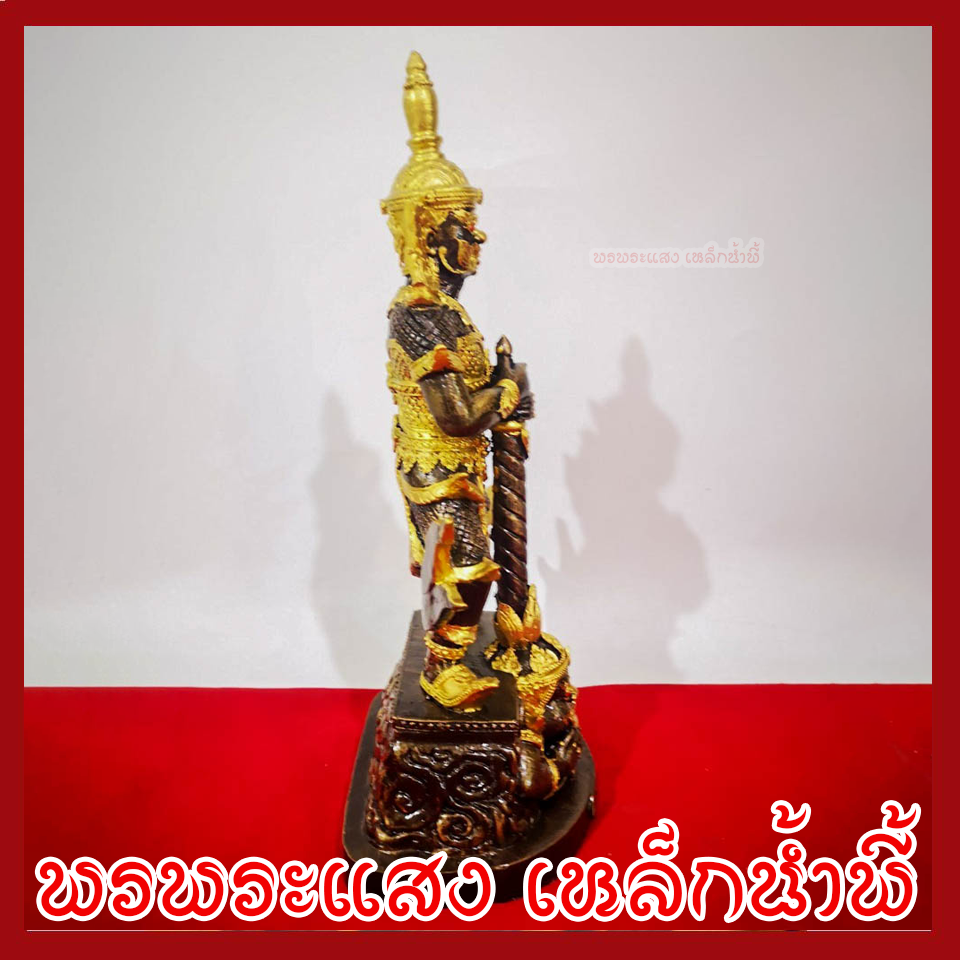 ท้าวเวสสุวรรณประทับราหู สูง 14 นิ้ว ฐาน 6.5*5 นิ้ว เนื้อมวลสารแร่เหล็กน้ำพี้