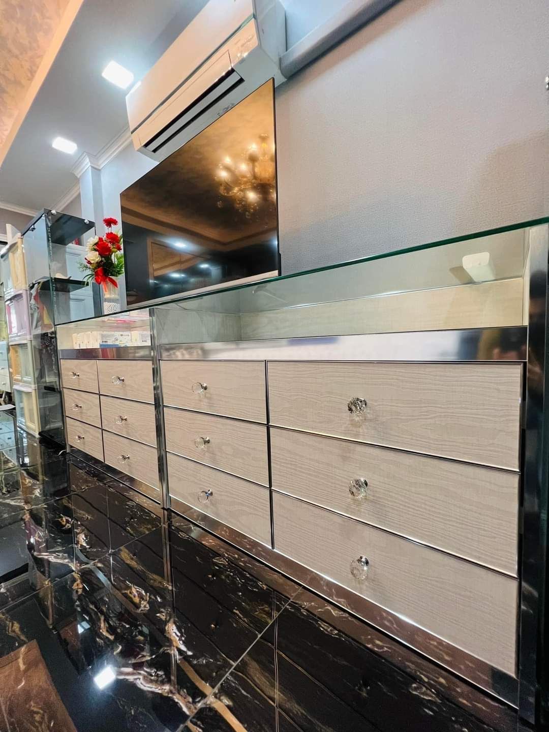 ขายอาคารพาณิชย์ 4 ชั้น ต.บางบ่อ อ.บางบ่อ จ.สมุทรปราการ