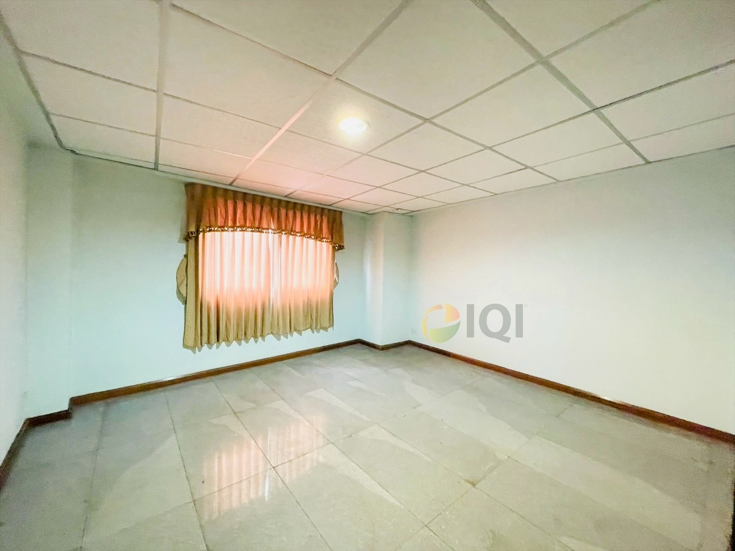 ขายอาคารพาณิชย์ 5 ชั้นครึ่ง ติดถนนอรุณอมรินทร์ ทำเลดีสามารถทำธุรกิจได้หลายอย่าง