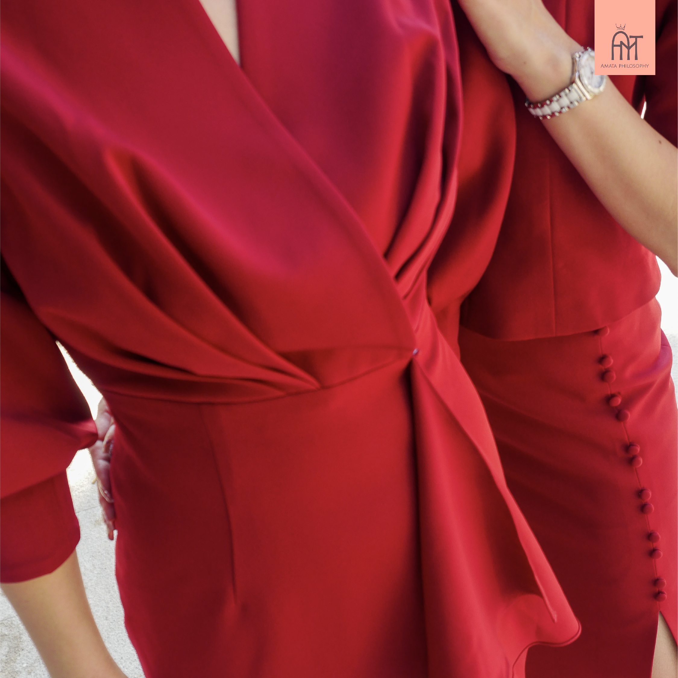 AMATA CNY เดรส Ms. Holmes สีแดง