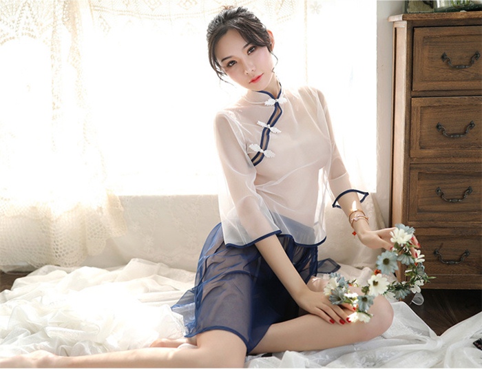 C8011 ชุดจีนโบราณเซ็กซี่ ชุดสไตล์วินเทจย้อนยุคมาในแบบ2ชิ้นประกอบไปด้วย เสื้อซีทรูแขนยาวแต่งกระดุมเชือกแบบชุดจีน กระโปรงสั้นซีทรูแบบผูกข้างตามรูปถ่ายสินค้าจริงเลยค่ะ