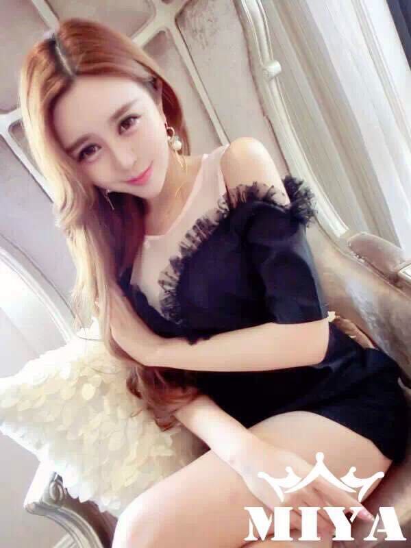 จั๊มสูทขาสั้นผ้าซาตินสีดำ ส่งฟรี ems