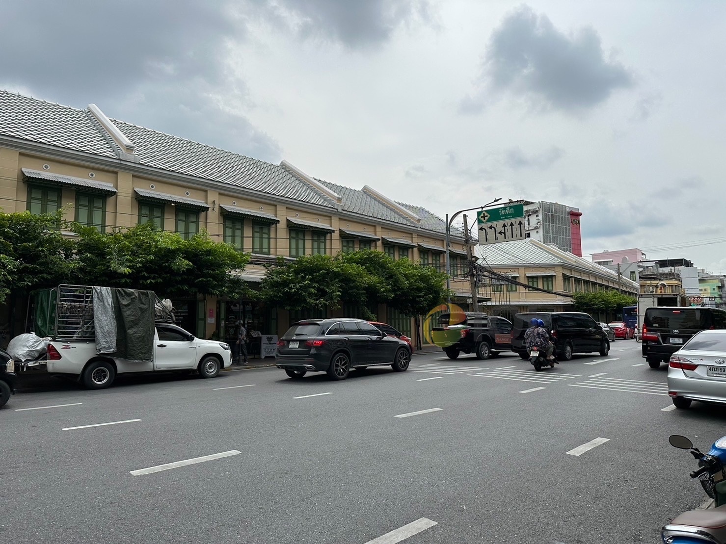 เซ้งสิทธิ์ อาคารพาณิชย์ 1 คูหา 2 ชั้นครึ่ง ริมถนนเยาวราช ติดตลาดสำเพ็ง