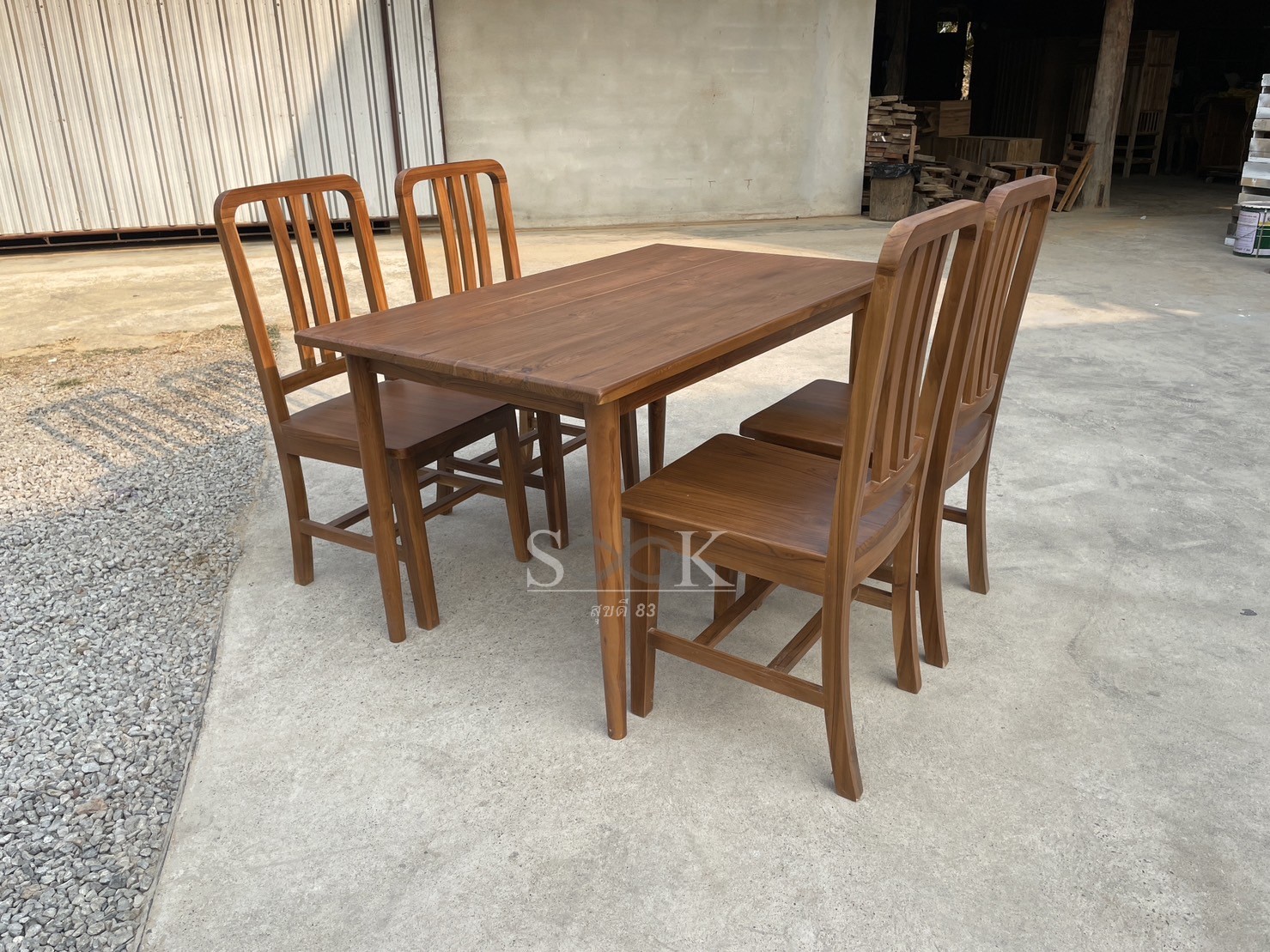 ชุดโต๊ะกินข้าวมินิมอลขากลม เก้าอี้พนักมน