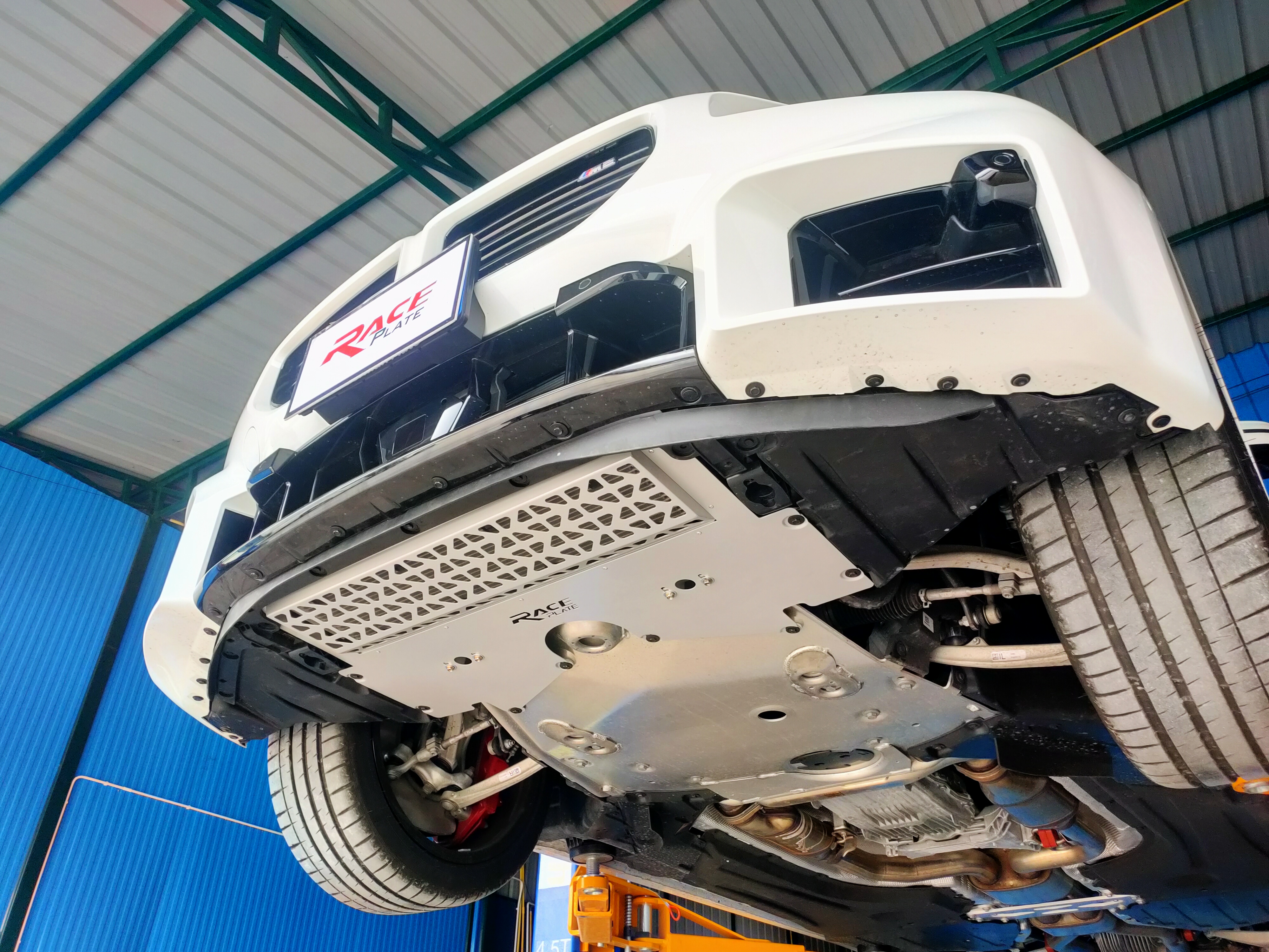 แผ่นปิดใต้ Oil Gearอลูมิเนียม BMW M2, 3,4 G8X Raceplate_Undertray