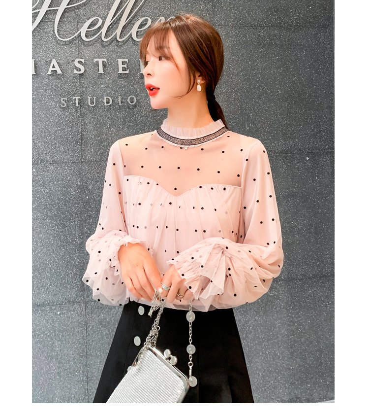 เสื้อสีชมพูอ่อน ลายจุดเล็กๆๆสีดำ เสื้อใส่ทำงานสวยๆๆ ส่งฟรี ems