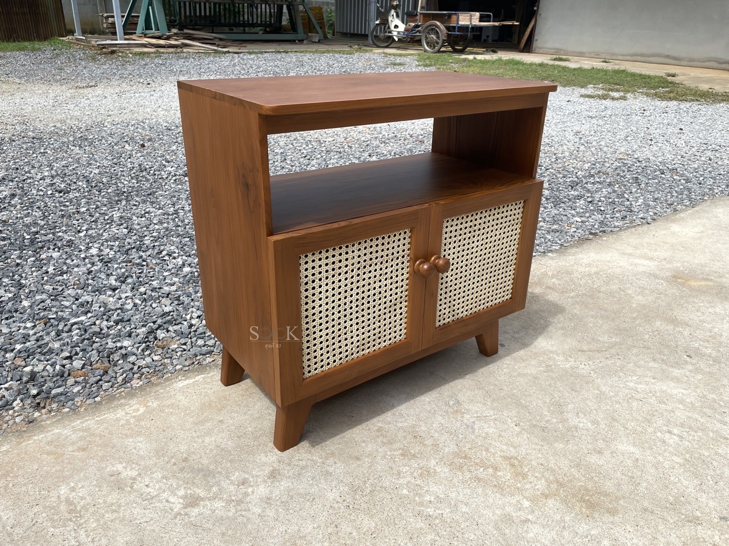 ตู้เก็บของบานหวาย