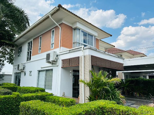 ขายด่วน บ้านเดี่ยว 2 ชั้น หมู่บ้านกลางสวน (โรงโป๊ะ) ตำบลตะเคียนเตี้ย บางละมุง ชลบุรี