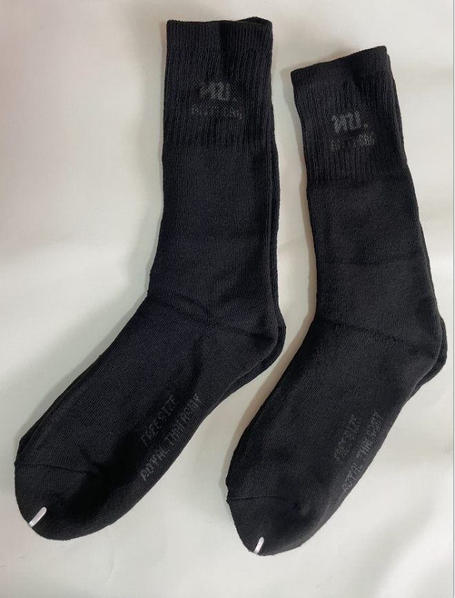 ถุงเท้า ดำ อย่าง ยาว หนา