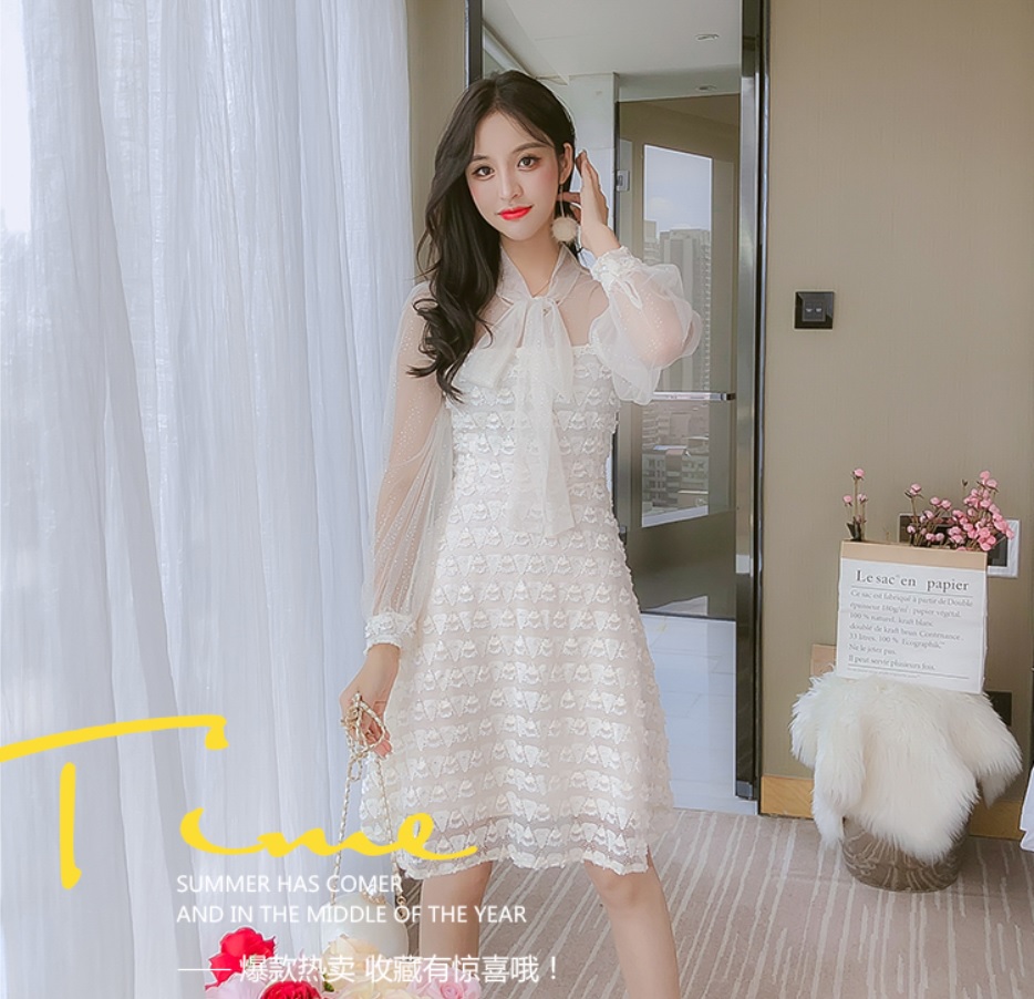 ชุดเดรสสีครีม เดรสออกงานสีครีม ผ้าลูกไม้เนื้อนิ่ม คอเสื้อผูกโบว์ ส่งฟรี ems