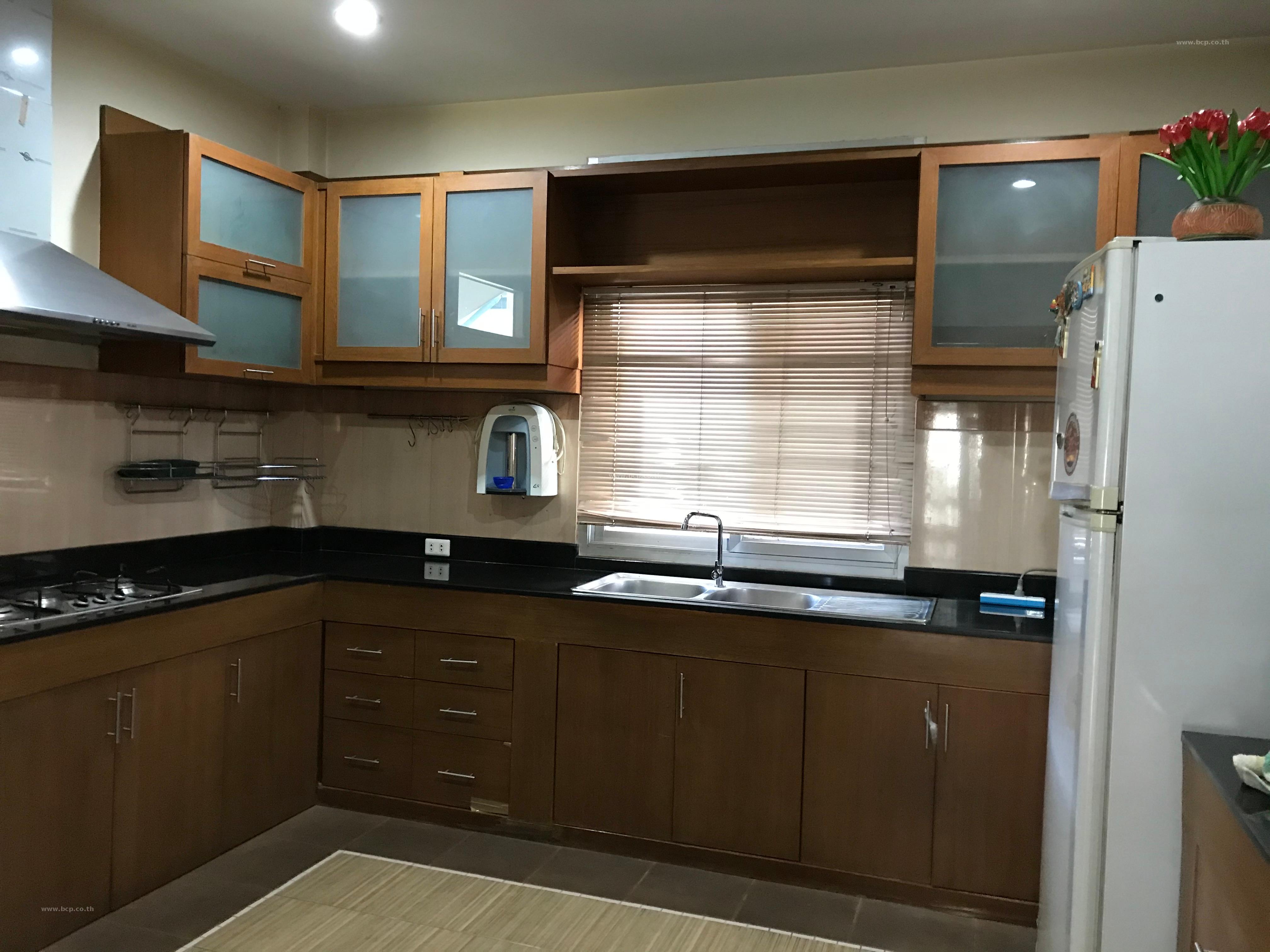 ขายบ้านเดี่ยว 2 ชั้น หมู่บ้านสวนสวย เนื้อที่ 101 ตารางวา ถนนเฉลิมพระเกียรติ ร.9