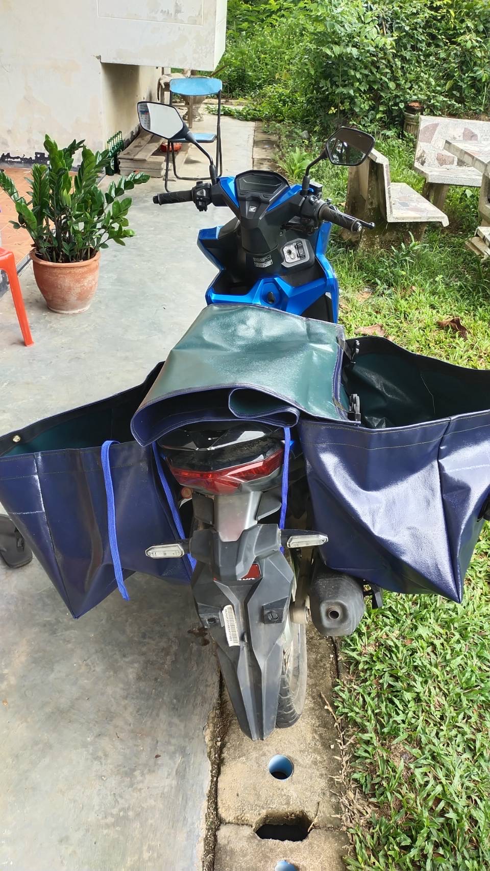 กระเป๋า ไปรษณีย์ นสพ มอเตอร์ไซค์ ขนาด XL (มีฝา) จัมโบ้ (ยาวxกว้างxสูง=55x31x39 ซม)