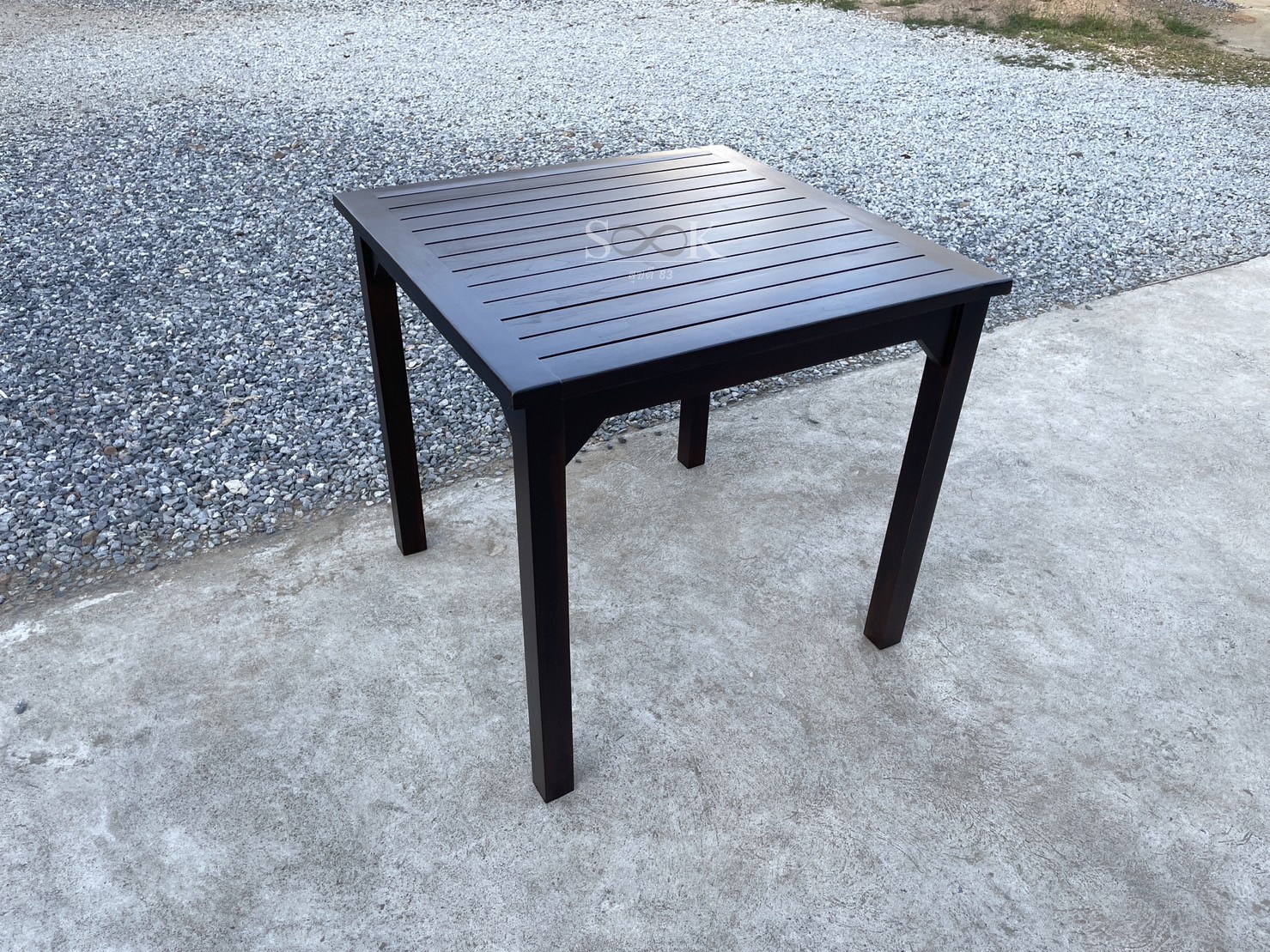 โต๊ะกาแฟไม้ระแนง