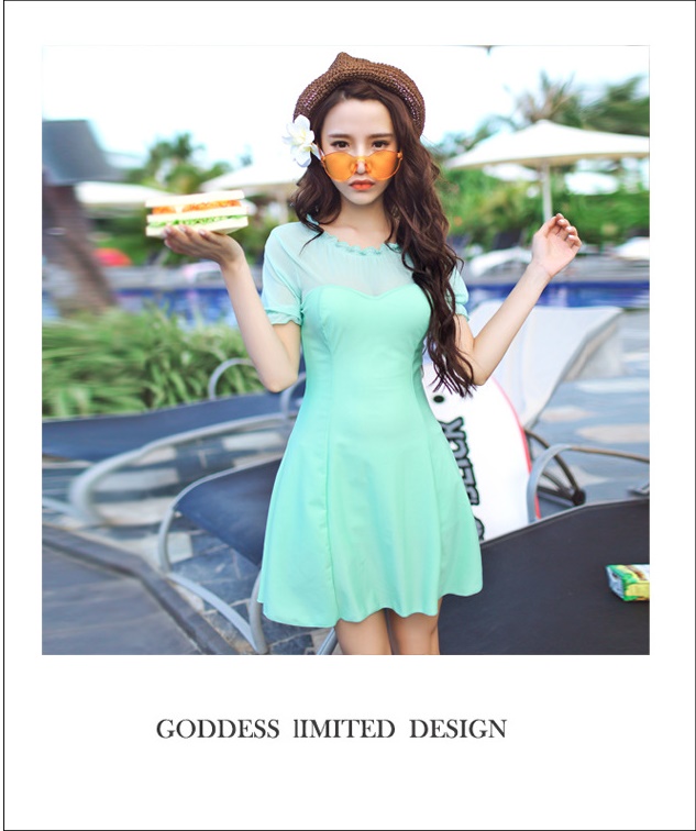 ชุดว่ายน้ำวันพีชสีเขียว ส่งฟรี ems