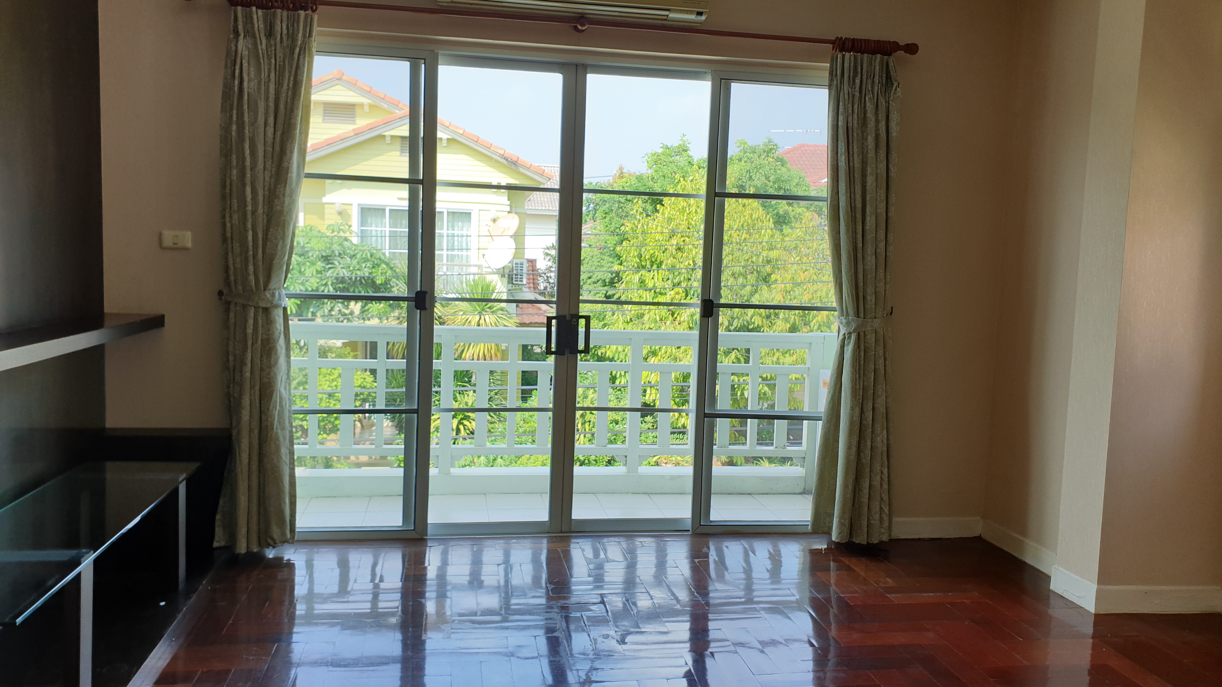 ขายบ้าน ในโครงการ มัณฑนา อ่อนนุช-วงแหวน 2 ชั้น ใน ม.มัณฑนาอ่อนนุช-วงแหวน กาญจนาภิเษก 66.4 ตร.ว. บ้านสภาพดี พร้อมเข้าอยู่ ราคาพิเศษ