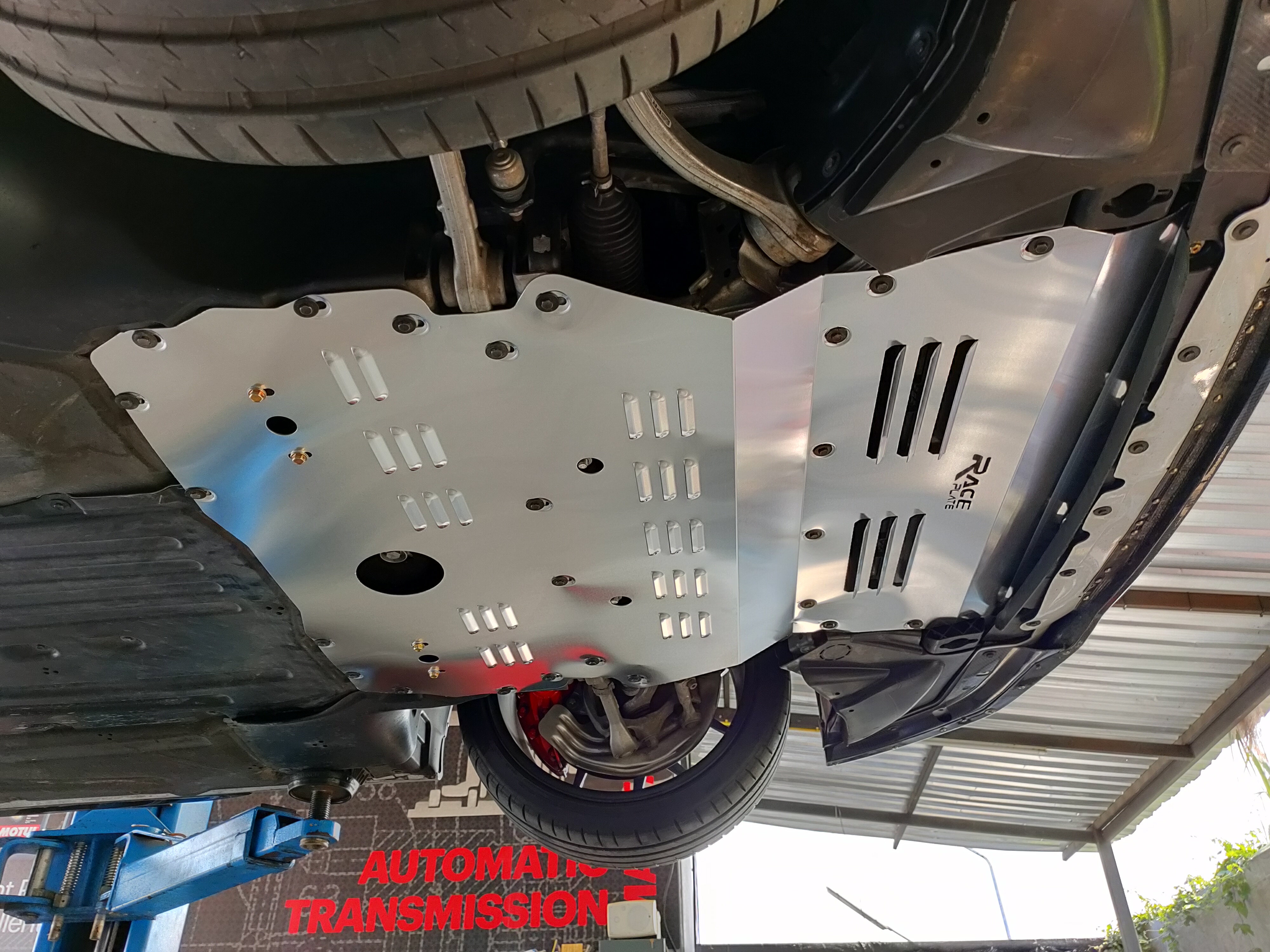 แผ่นปิดใต้ห้องเครื่องอลูมิเนียม BMW G20 Raceplate_Undertray