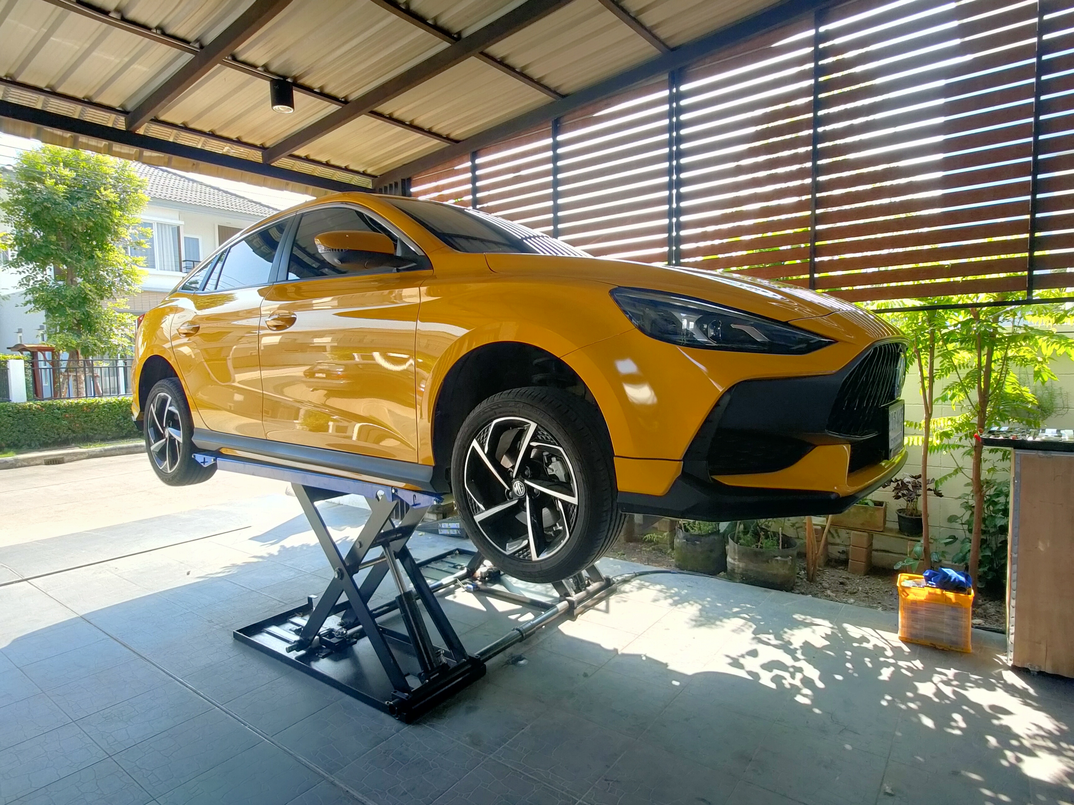 แผ่นปิดใต้ห้องเครื่องอลูมิเนียม MG5 2020-2023 Raceplate_Undertray