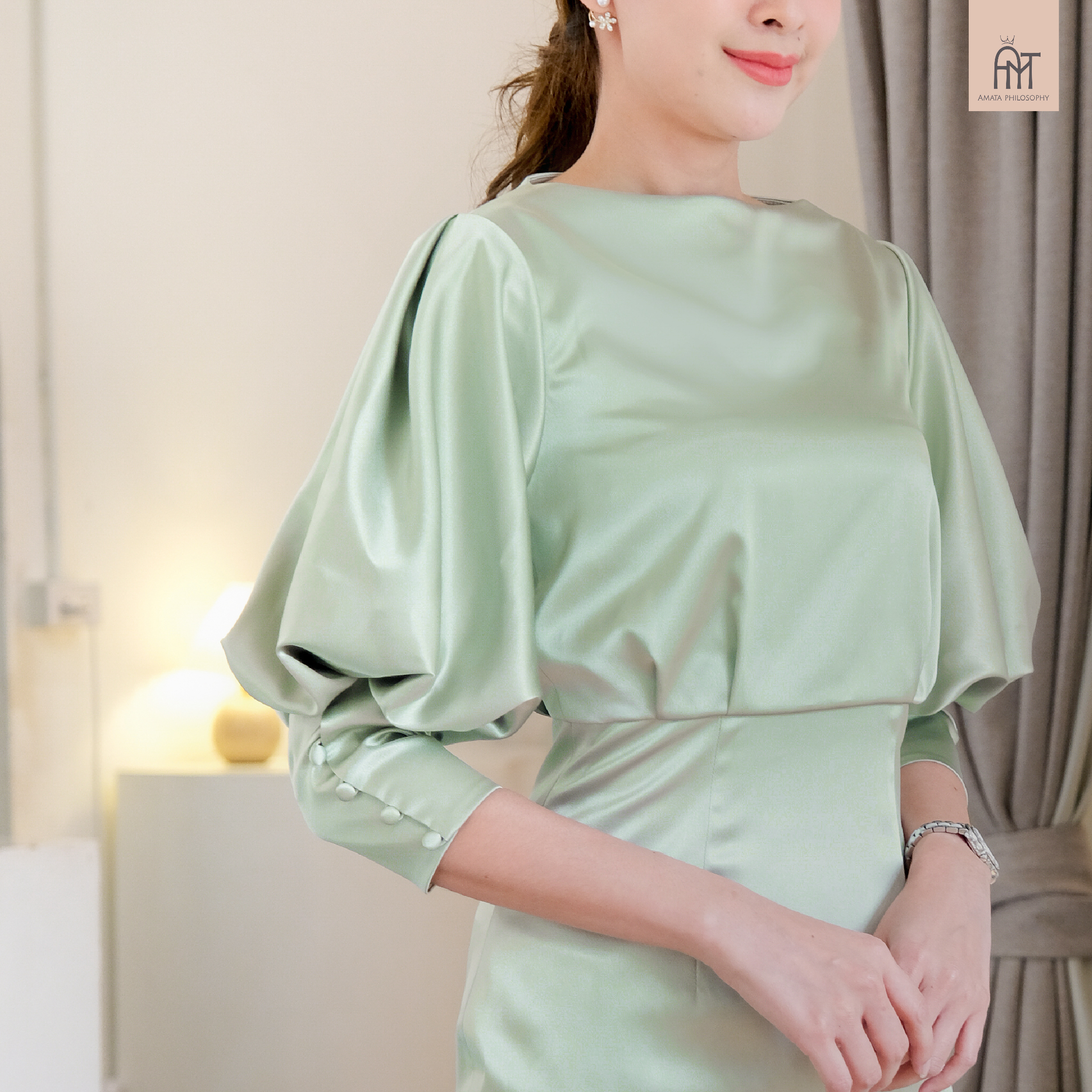 AMATA เดรสแขนพอง สีเขียว