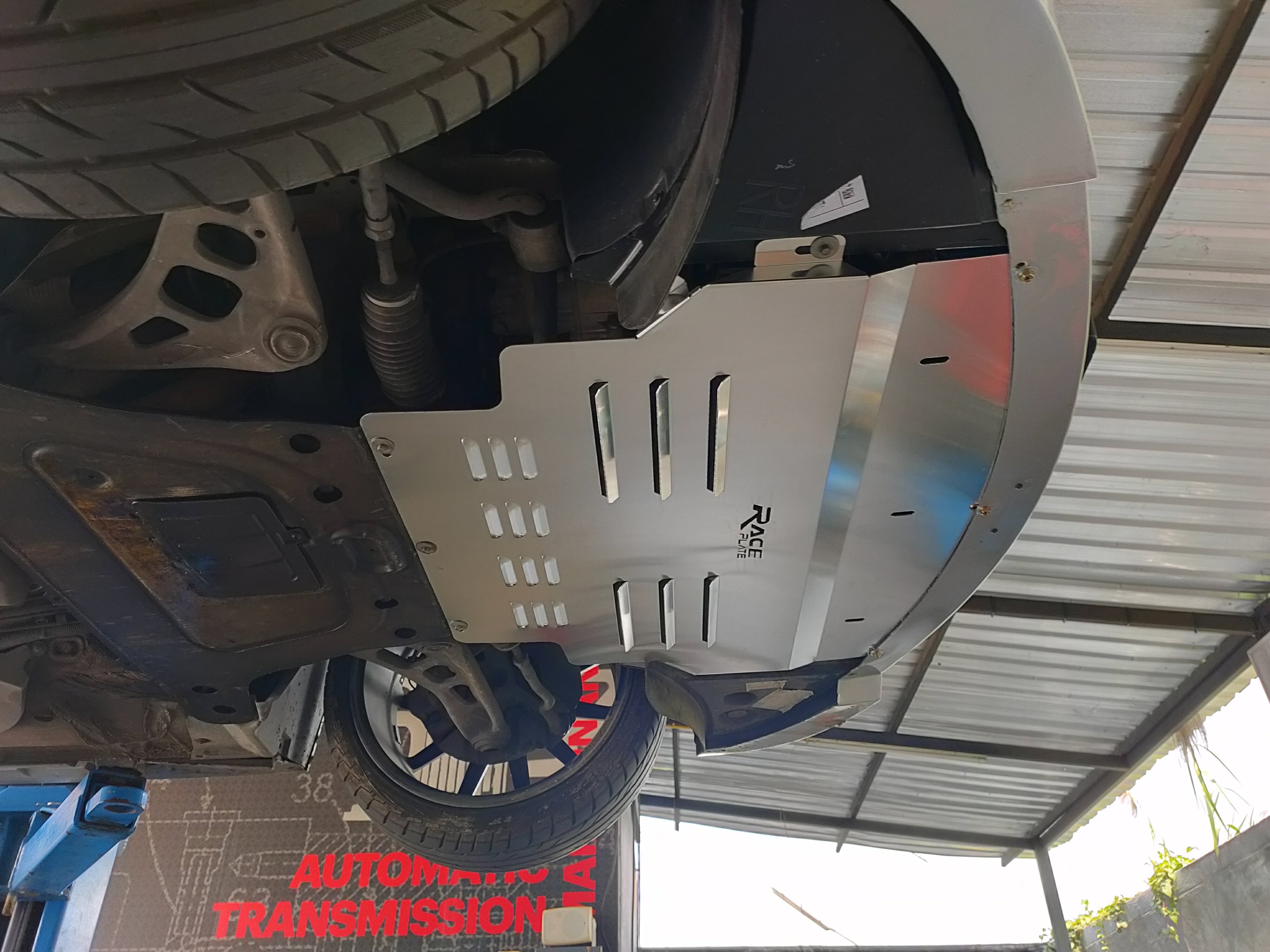 แผ่นปิดใต้ห้องเครื่องอลูมิเนียม BMW Z4 E85 Raceplate_Undertray