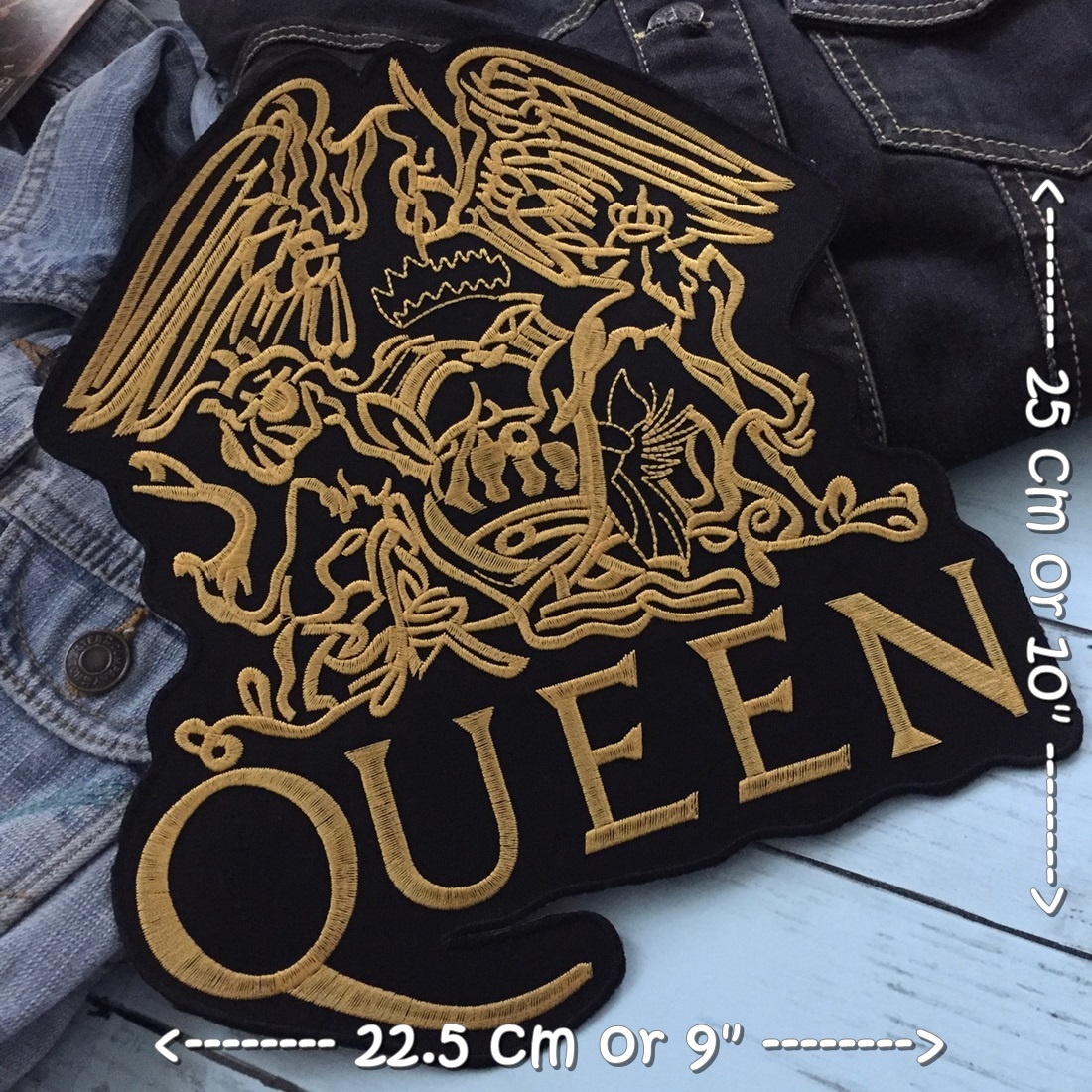 Queen วงร็อค ตัวรีดติดเสื้อ อาร์มรีด อาร์มปัก ตกแต่งเสื้อผ้า หมวก กระเป๋า แจ๊คเก็ตยีนส์ Embroidered Iron on Patch ไซส์ใหญ่