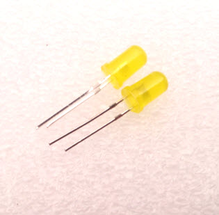 LED 5mm YELLOW( แอลอีดี สีเหลือง ขนาด 5มิลลิเมตร )