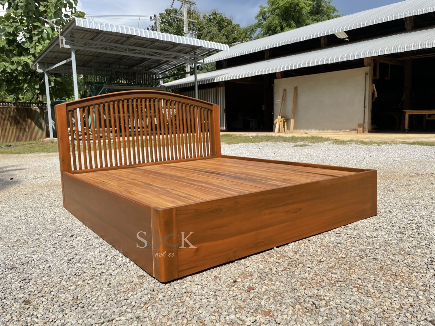 เตียงซี่พื้นทึบ