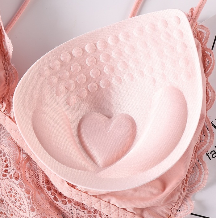 NA216 เสื้อบราสายเดี่ยวเซ็กซี่ บราลูกไม้สายเดี่ยวเว้าหน้าอกกว้างลึกด้านในเป็นฟองน้ำมีช่องสำหรับถอดใส่ได้ ผ้าลูกไม้สวยๆตามรูปถ่ายสินค้าจริงเลยค่ะ