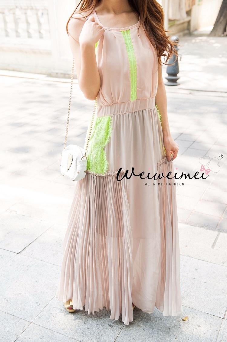 ชุดเดรสยาว ผ้าชีฟองเนื้อดีสี ตัวเสื้อสีชมพูตุ่น กระโปรงสีกะปิ ส่งฟรี ems