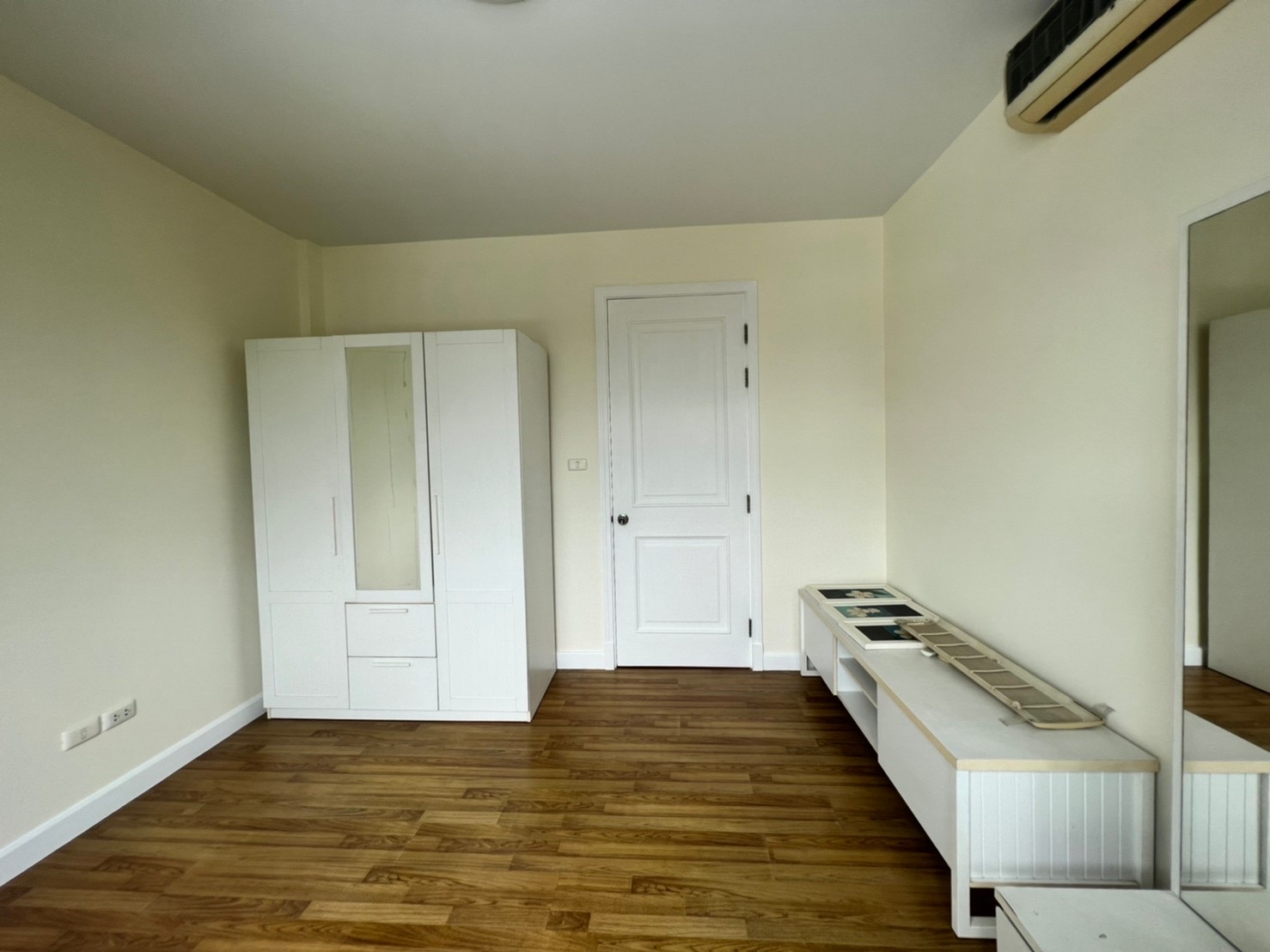 ให้เช่า โฮมออฟฟิศ สูง 4 ชั้น เพียง 31,000 บาท โครงการ Plus Park Avenue Lasalle-Srinagarindra